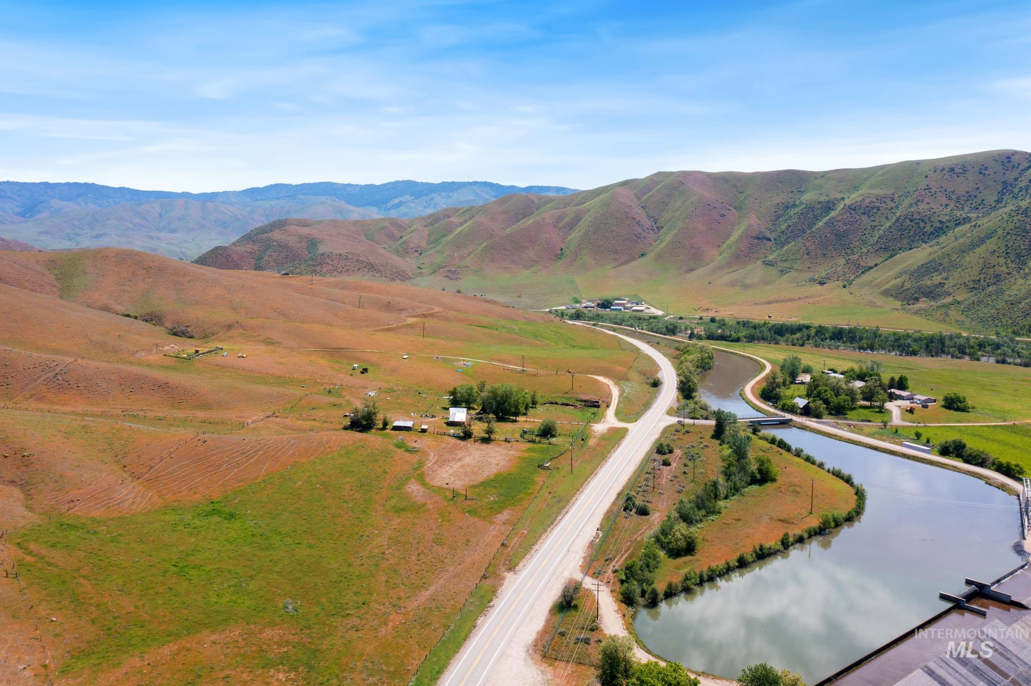 5208 Highway 52, Horseshoe Bend, Idaho 83629, 2 Bedrooms, 1 Bathroom, Farm & Ranch For Sale, Price $799,900,MLS 98959400