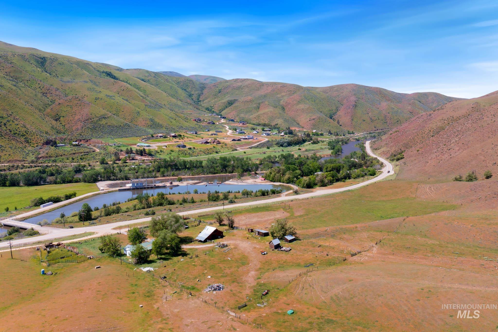 5208 Highway 52, Horseshoe Bend, Idaho 83629, 2 Bedrooms, 1 Bathroom, Farm & Ranch For Sale, Price $799,900,MLS 98959400