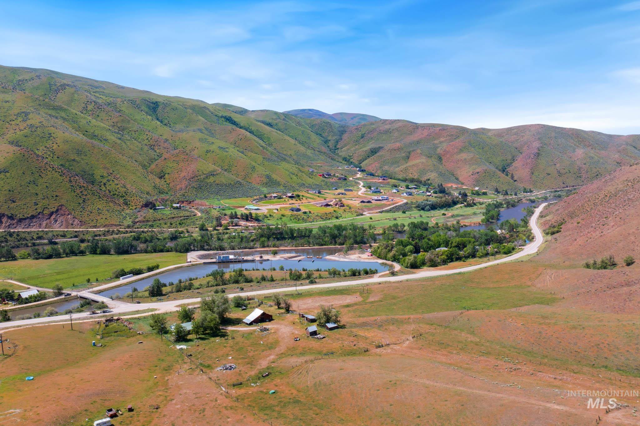 5208 Highway 52, Horseshoe Bend, Idaho 83629, 2 Bedrooms, 1 Bathroom, Residential For Sale, Price $799,900, 98959402