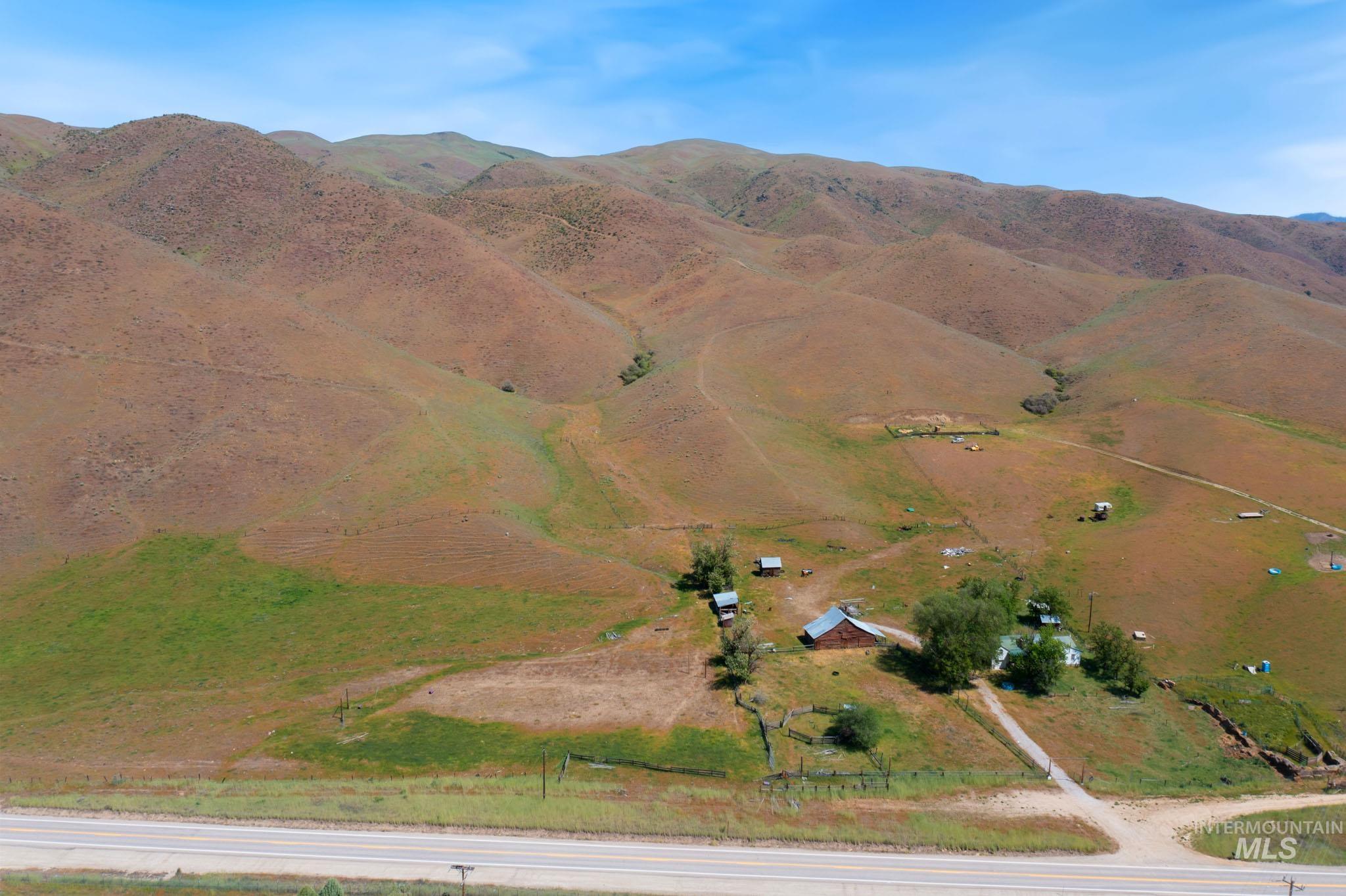 5208 Highway 52, Horseshoe Bend, Idaho 83629, 2 Bedrooms, 1 Bathroom, Residential For Sale, Price $799,900, 98959402