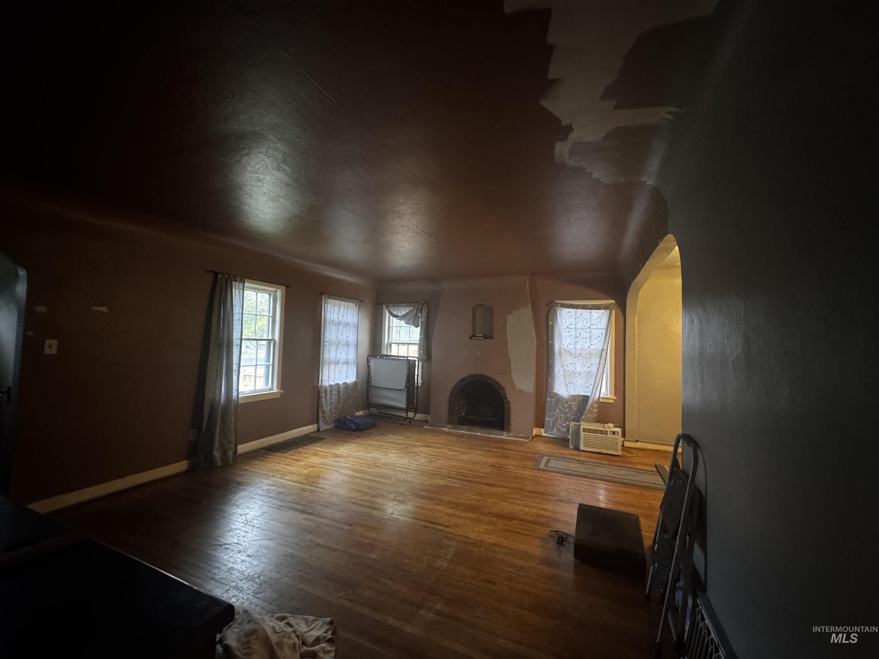 351 7th Avenue North, Twin Falls, Idaho 83301, 3 Bedrooms, 2 Bathrooms, Residential For Sale, Price $250,000, 98959403