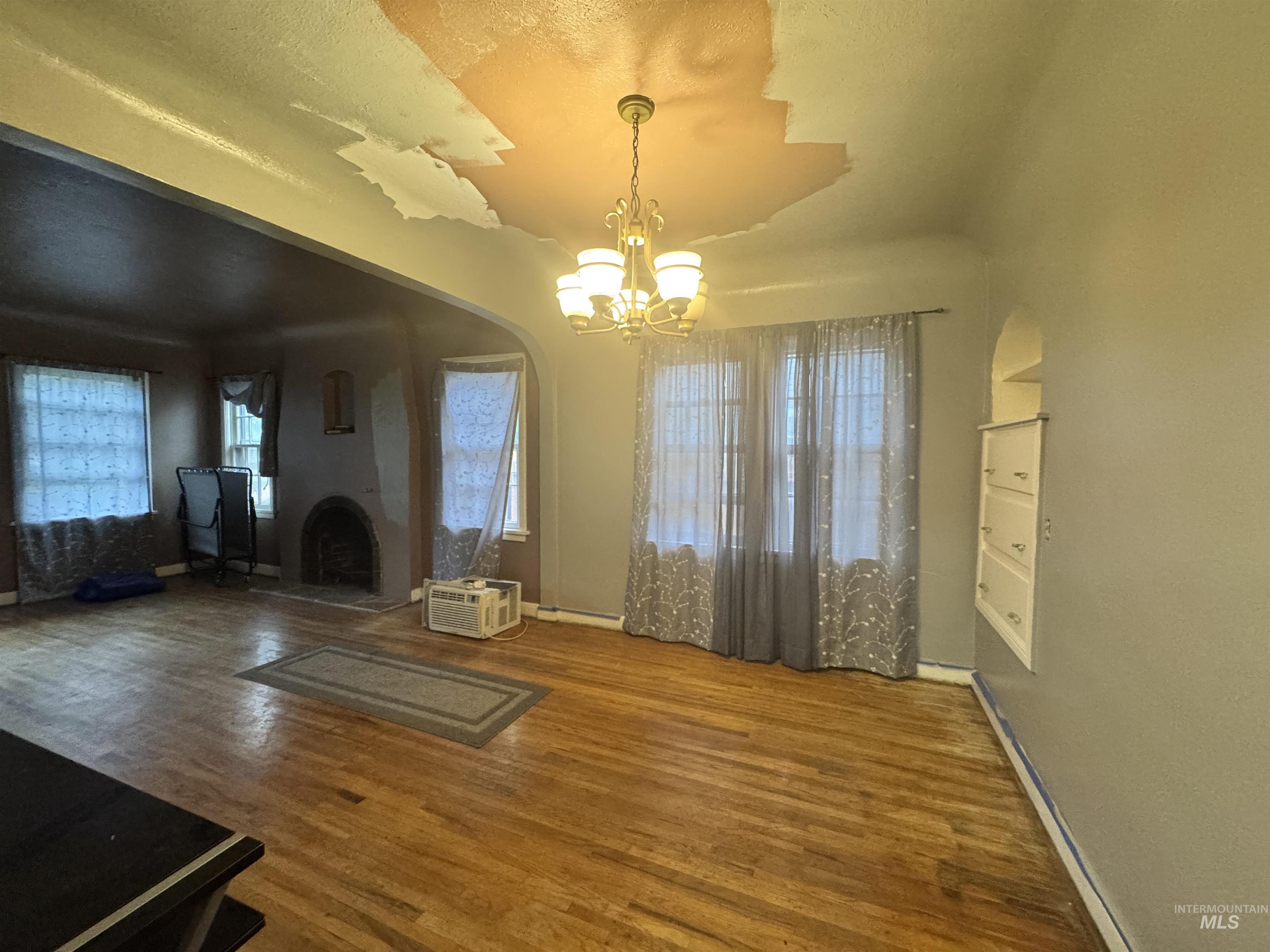 351 7th Avenue North, Twin Falls, Idaho 83301, 3 Bedrooms, 2 Bathrooms, Residential For Sale, Price $250,000, 98959403