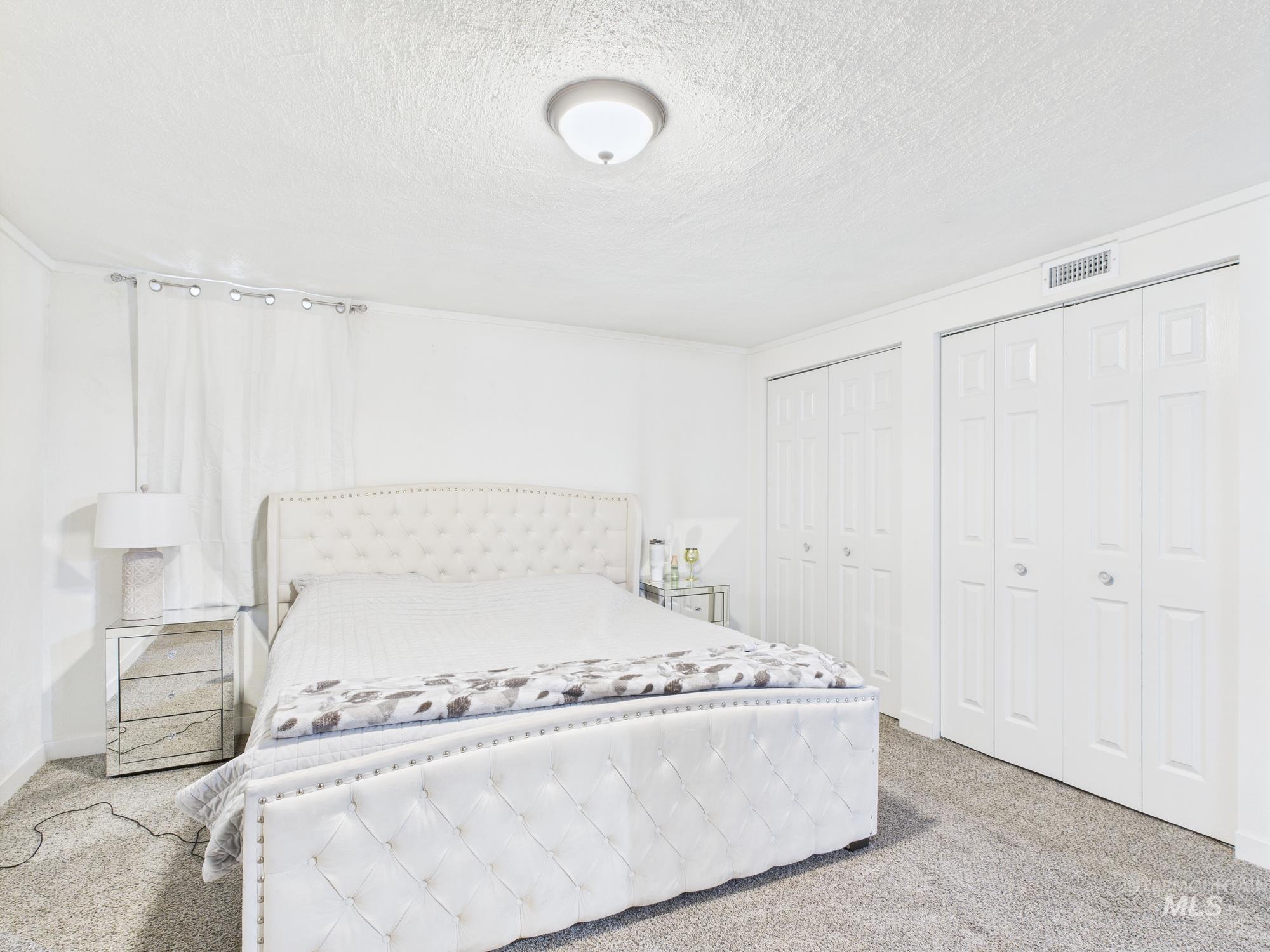 600 12th St, Clarkston, Washington 99403, 6 Bedrooms, 3 Bathrooms, Residential For Sale, Price $429,000,MLS 98959422