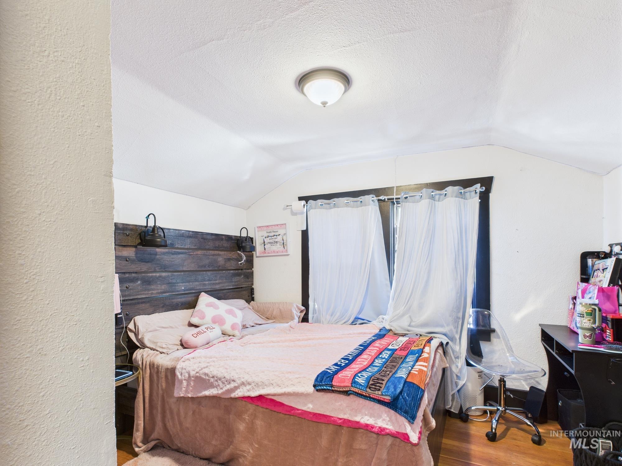 600 12th St, Clarkston, Washington 99403, 6 Bedrooms, 3 Bathrooms, Residential For Sale, Price $429,000,MLS 98959422