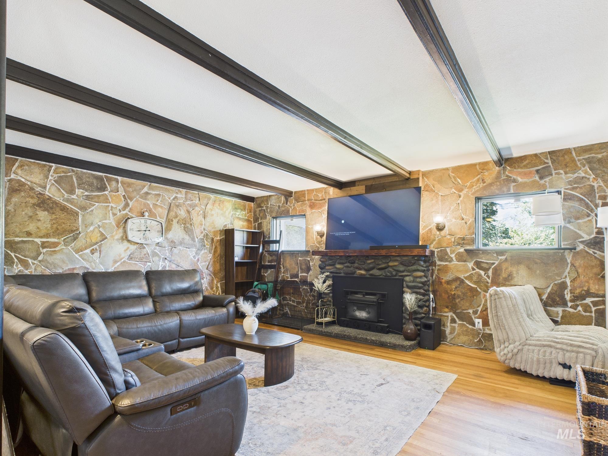 600 12th St, Clarkston, Washington 99403, 6 Bedrooms, 3 Bathrooms, Residential For Sale, Price $429,000,MLS 98959422