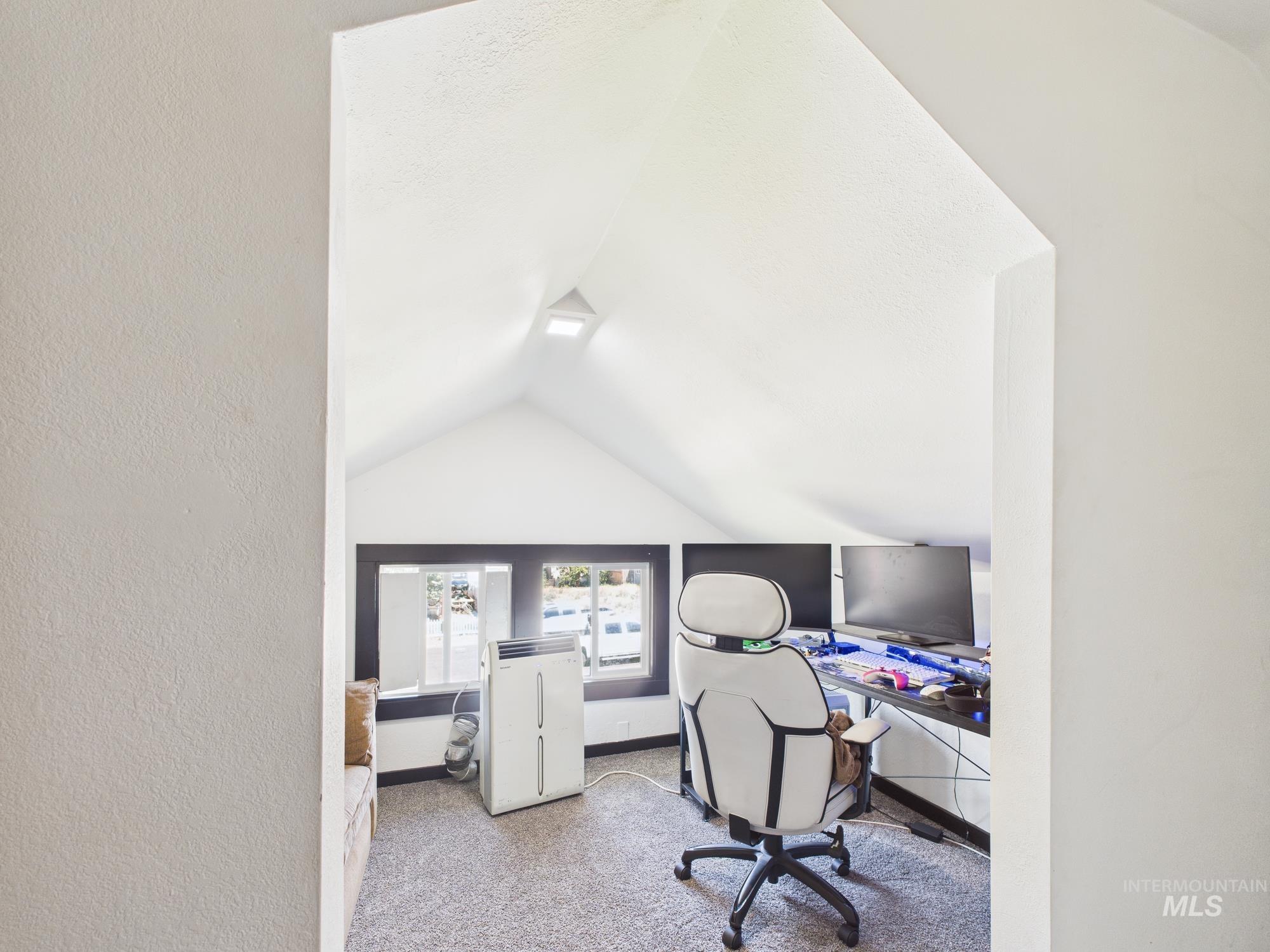 600 12th St, Clarkston, Washington 99403, 6 Bedrooms, 3 Bathrooms, Residential For Sale, Price $429,000,MLS 98959422