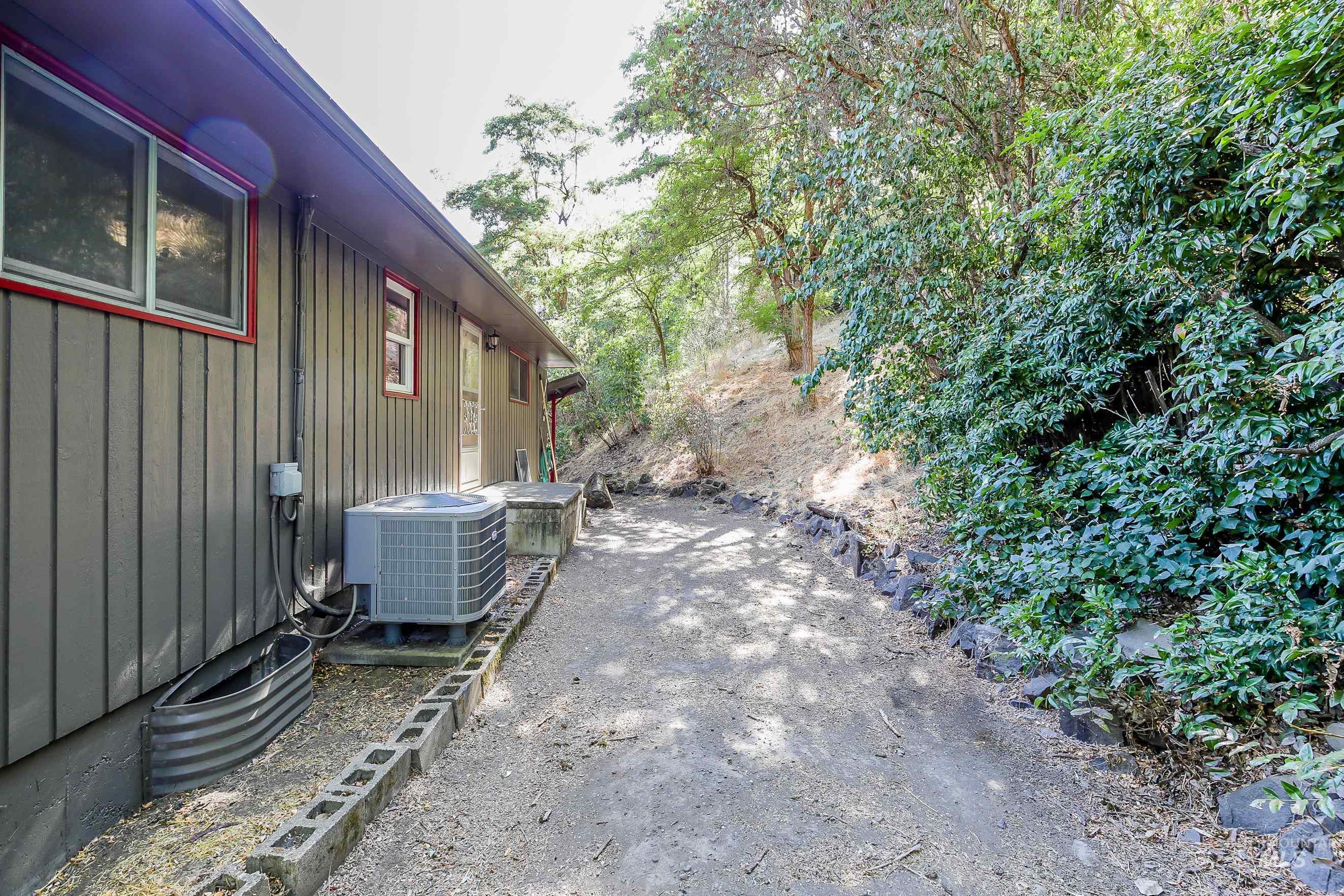 1701 HWY 3, Kendrick, Idaho 83537, 4 Bedrooms, 2 Bathrooms, Residential For Sale, Price $548,000,MLS 98959455