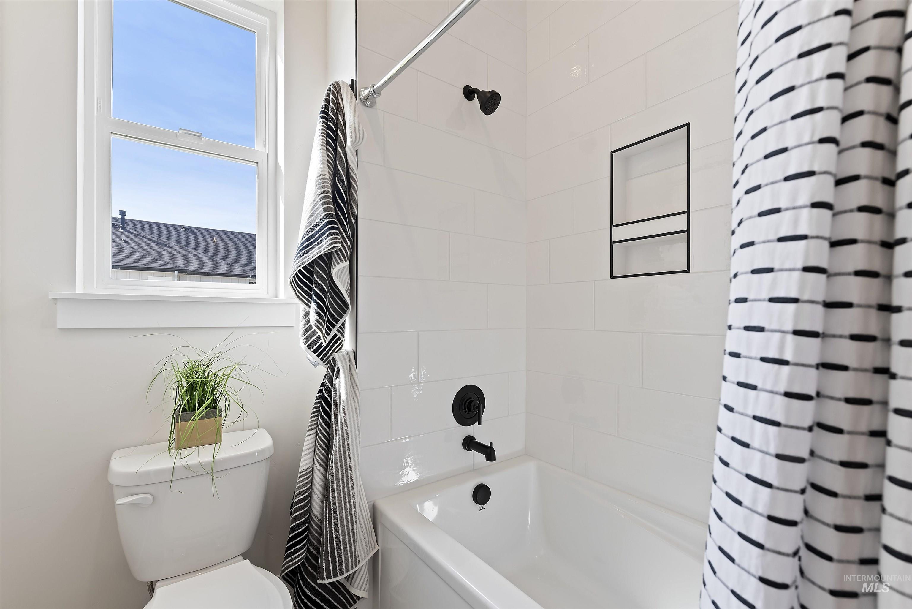 24864 Ardmore Ct, Caldwell, Idaho 83607-1067, 4 Bedrooms, 3.5 Bathrooms, Residential For Sale, Price $1,299,900,MLS 98959481