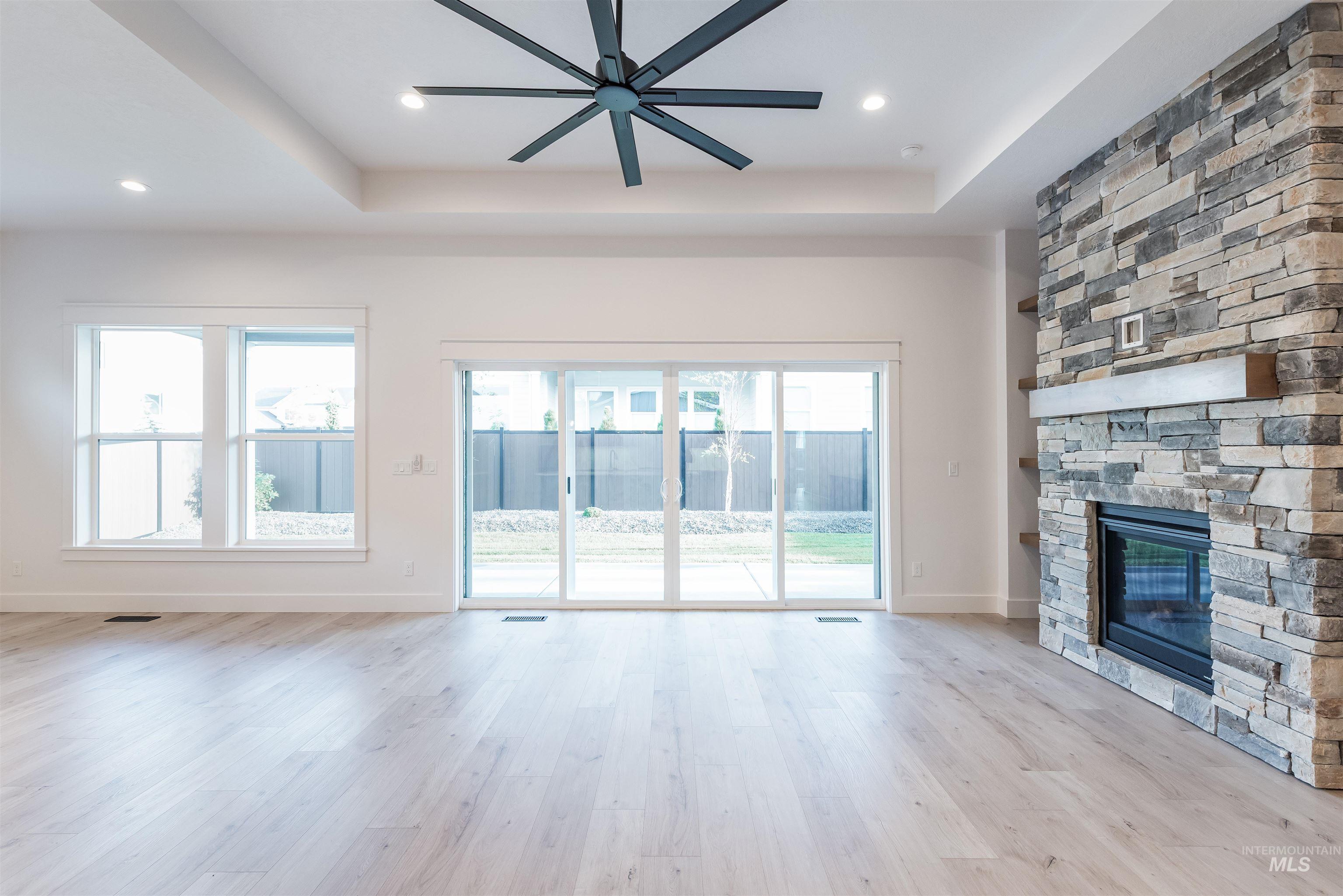 1948 E Phenomenal St., Meridian, Idaho 83642, 3 Bedrooms, 2 Bathrooms, Residential For Sale, Price $599,900,MLS 98959498