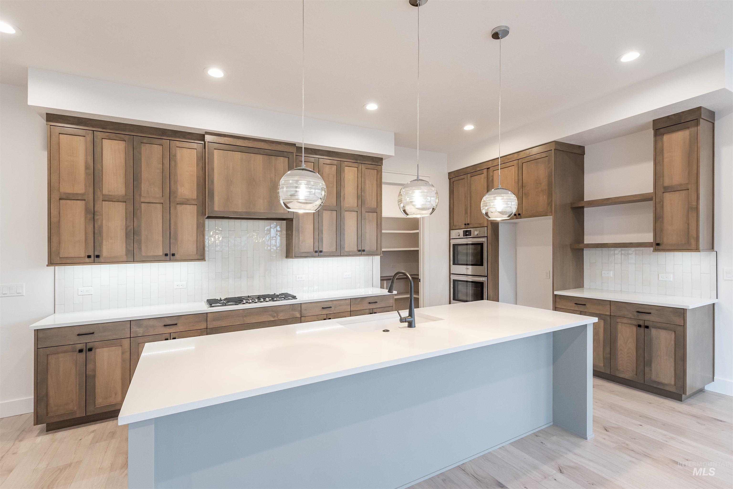 1948 E Phenomenal St., Meridian, Idaho 83642, 3 Bedrooms, 2 Bathrooms, Residential For Sale, Price $599,900,MLS 98959498