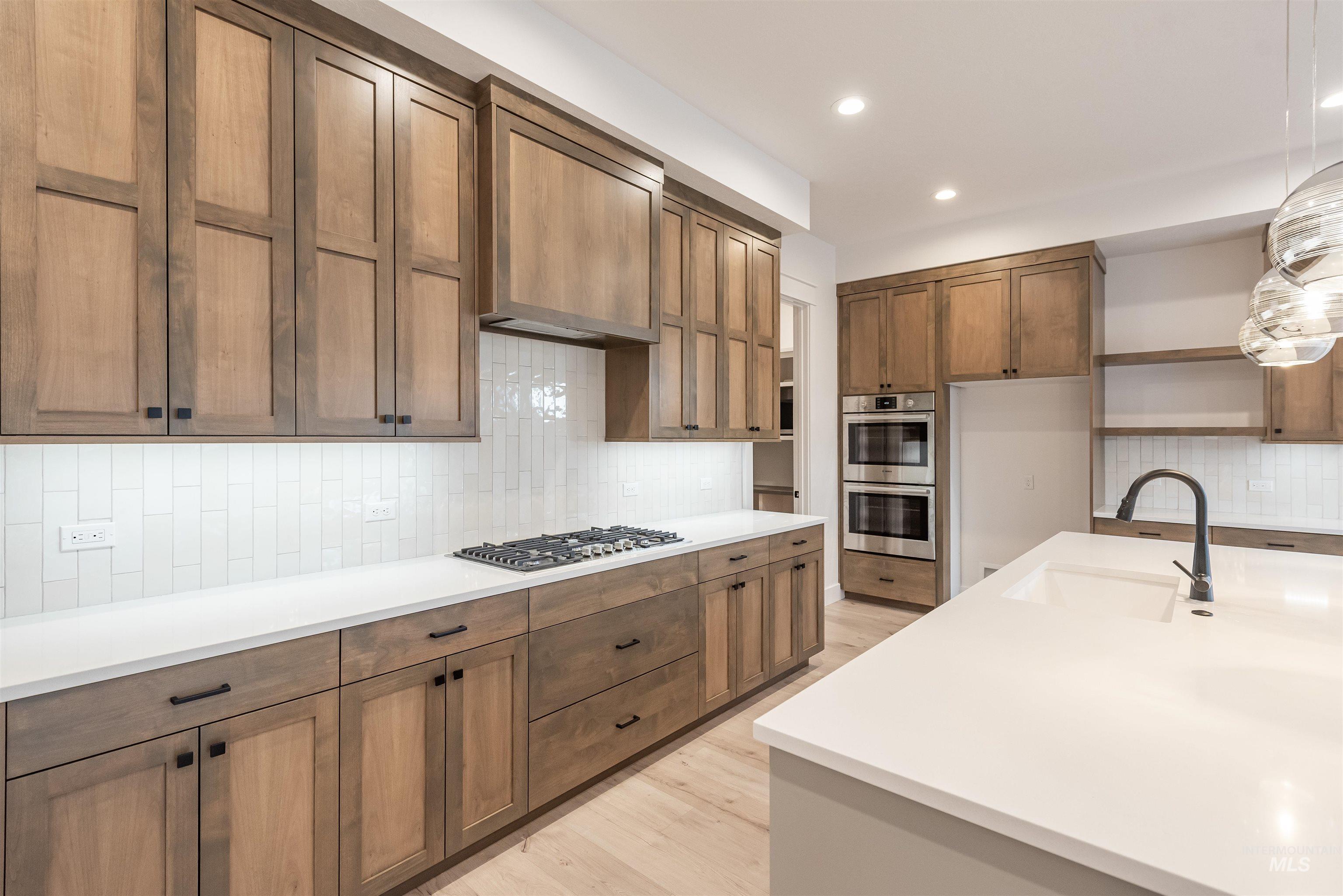 1948 E Phenomenal St., Meridian, Idaho 83642, 3 Bedrooms, 2 Bathrooms, Residential For Sale, Price $599,900,MLS 98959498