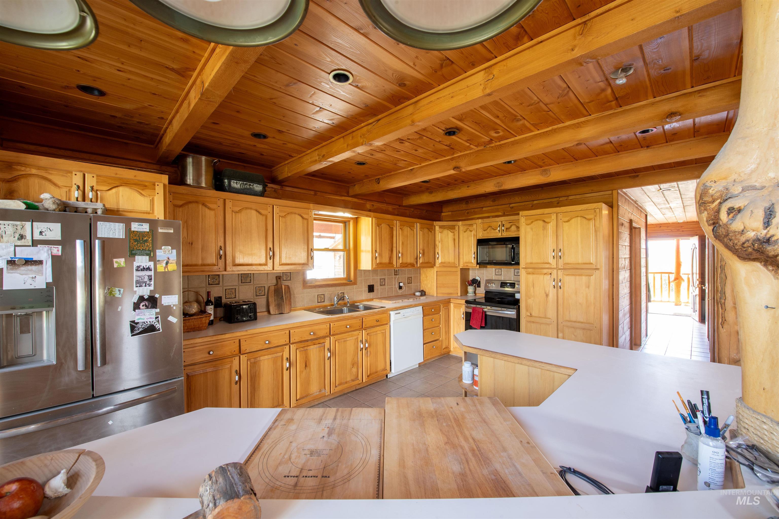 9885 Challis Creek Rd., Challis, Idaho 83226, 5 Bedrooms, 4 Bathrooms, Farm & Ranch For Sale, Price $1,550,000, 98959536