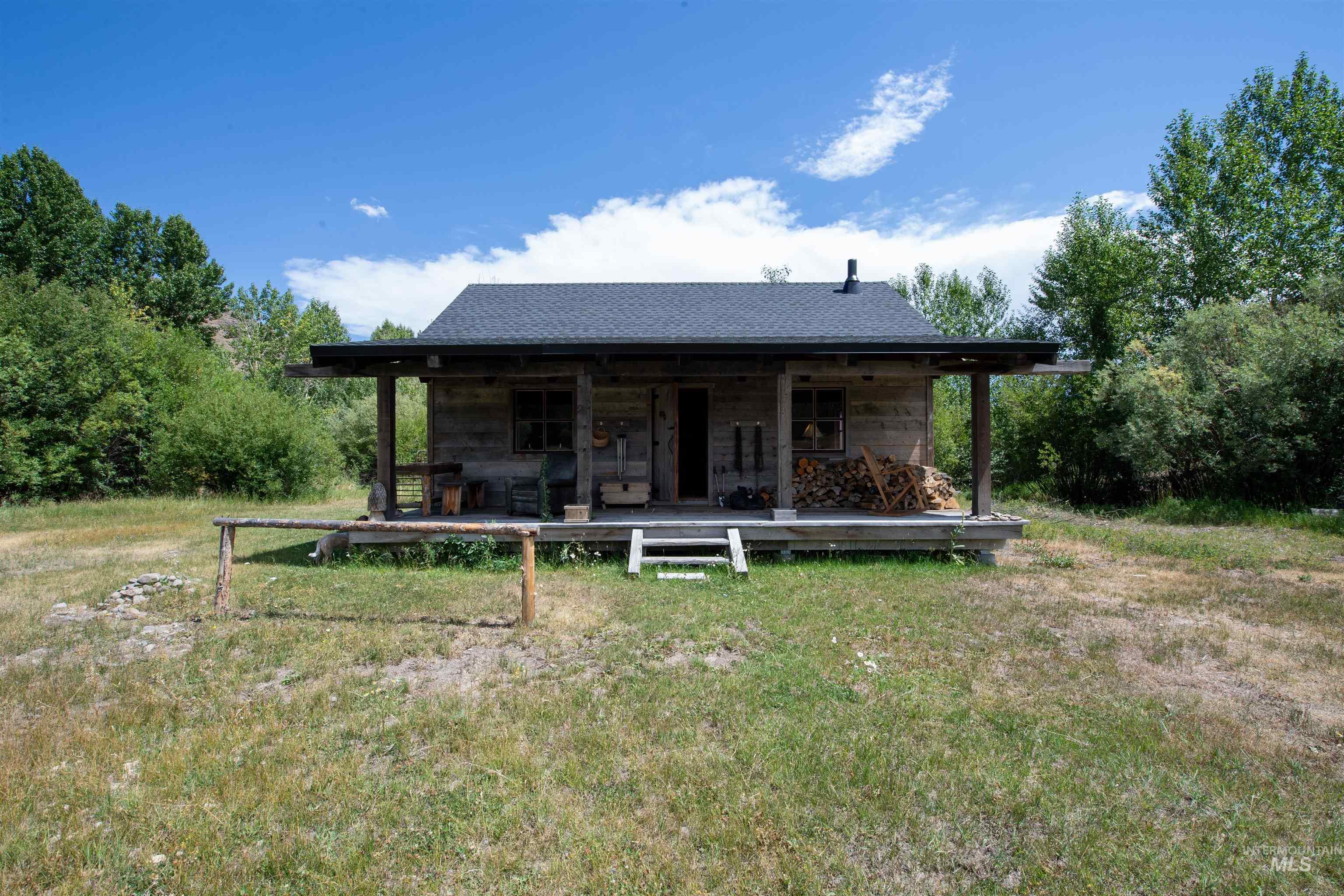 9885 Challis Creek Rd., Challis, Idaho 83226, 5 Bedrooms, 4 Bathrooms, Farm & Ranch For Sale, Price $1,550,000, 98959536