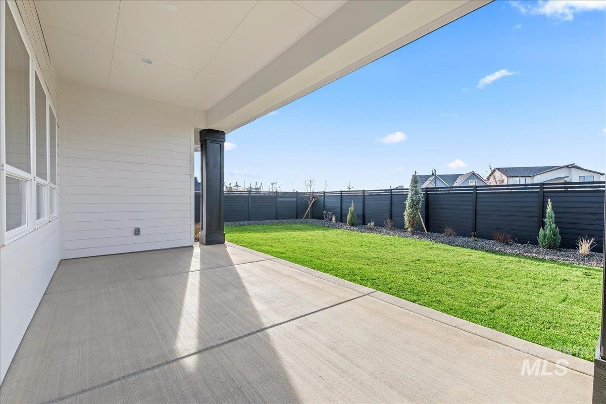 6731 N Magic Mallard Ave, Meridian, Idaho 83646, 4 Bedrooms, 4.5 Bathrooms, Residential For Sale, Price $719,900,MLS 98959537