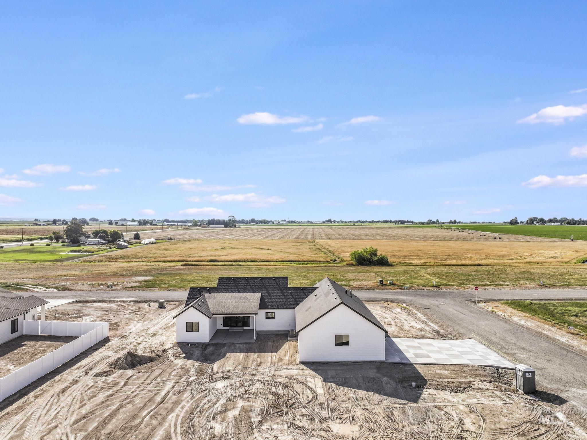 3710 N 3664 E, Kimberly, Idaho 83341, 3 Bedrooms, 2 Bathrooms, Residential For Sale, Price $649,900, 98959540