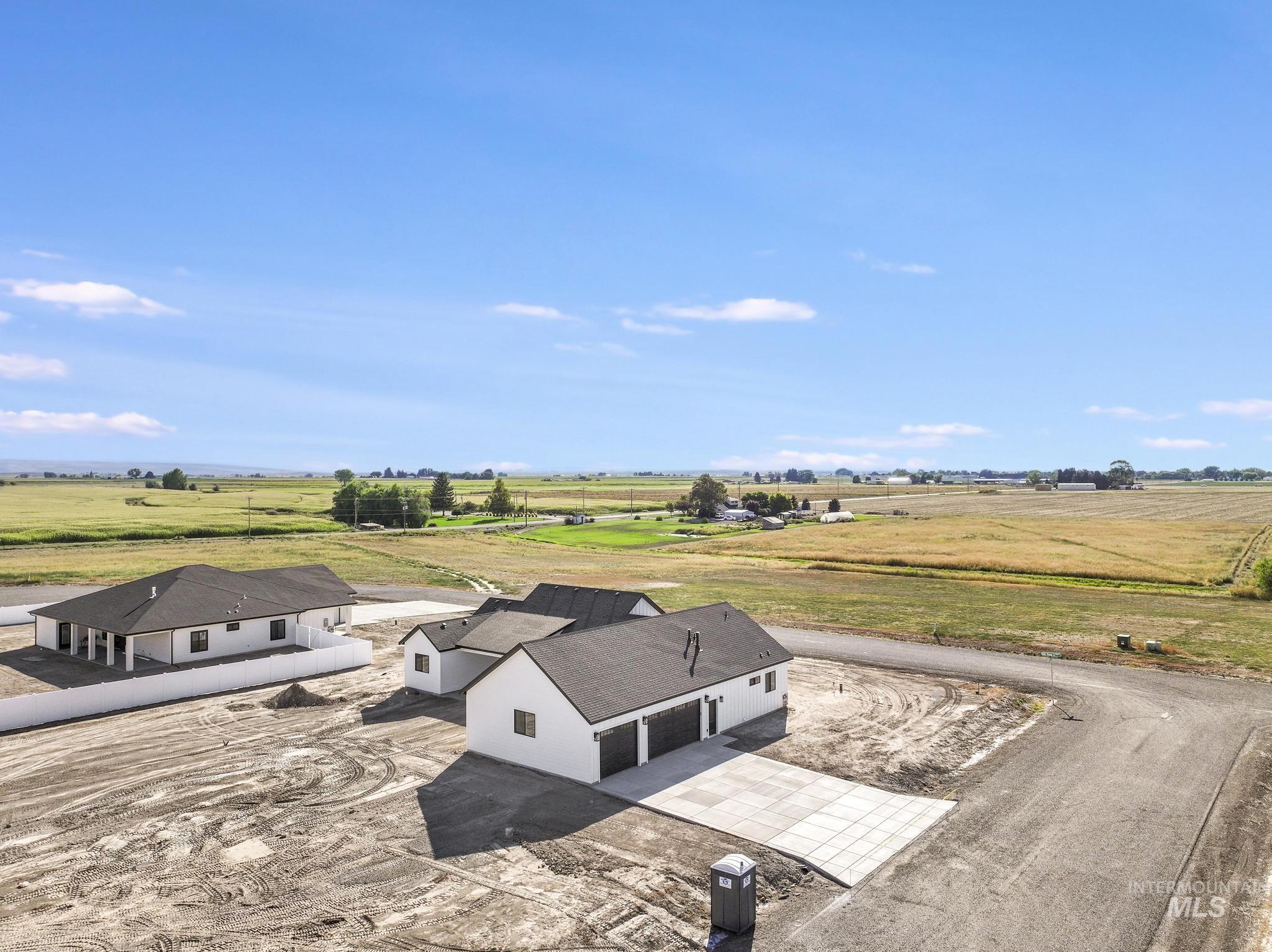 3710 N 3664 E, Kimberly, Idaho 83341, 3 Bedrooms, 2 Bathrooms, Residential For Sale, Price $649,900, 98959540