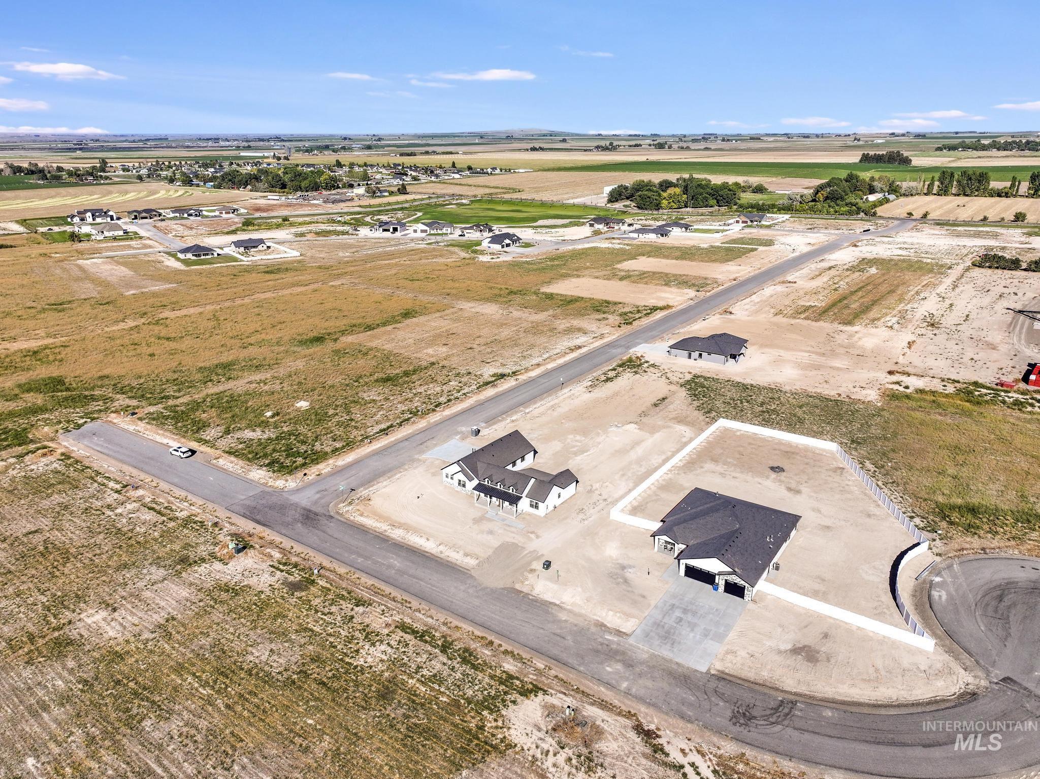 3710 N 3664 E, Kimberly, Idaho 83341, 3 Bedrooms, 2 Bathrooms, Residential For Sale, Price $649,900, 98959540