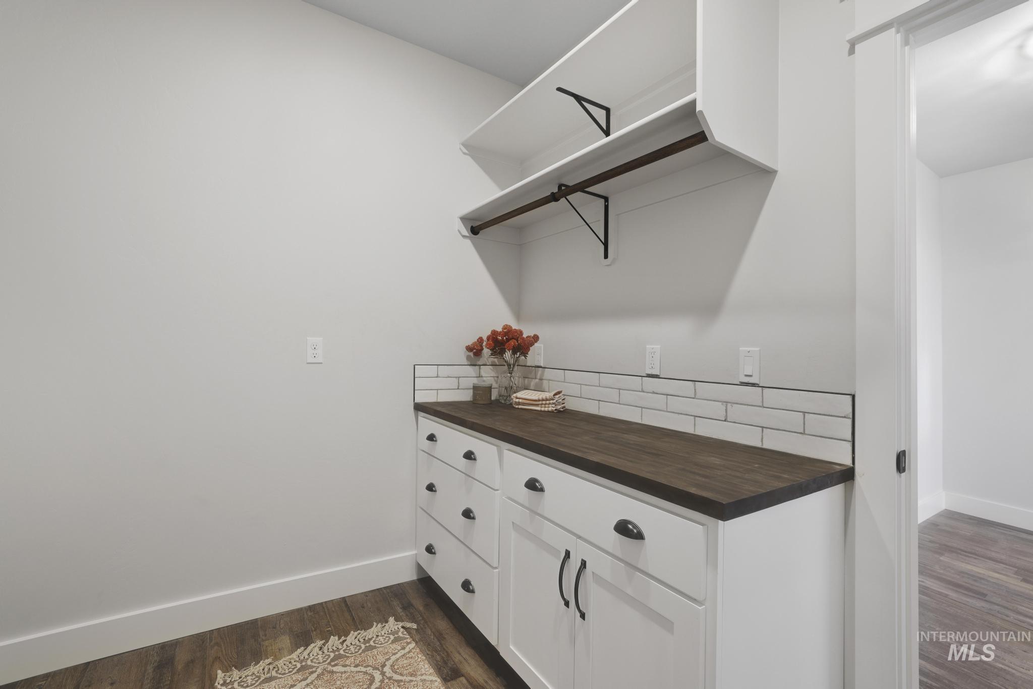 3710 N 3664 E, Kimberly, Idaho 83341, 3 Bedrooms, 2 Bathrooms, Residential For Sale, Price $649,900, 98959540