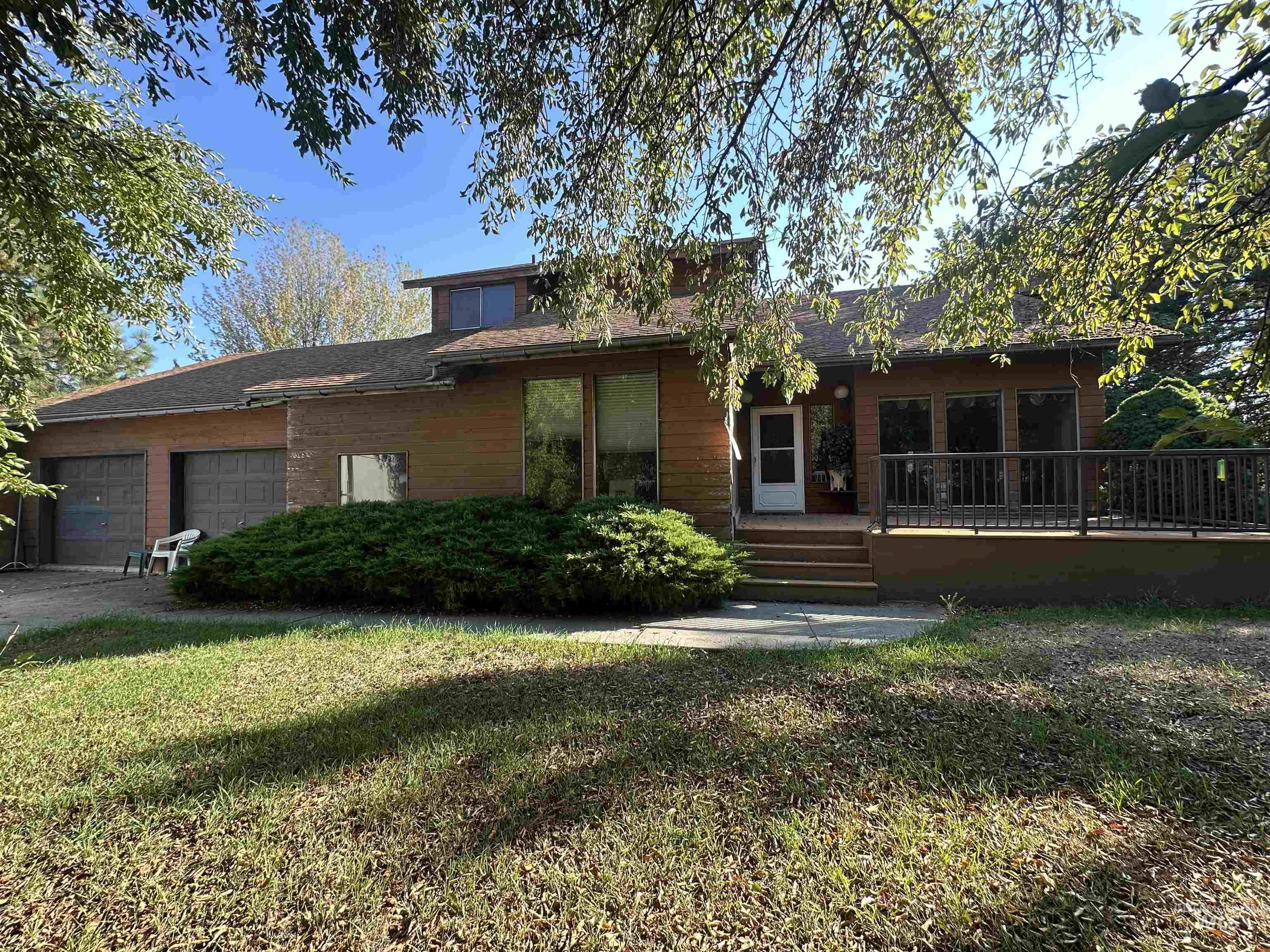 811 Florence Avenue, Craigmont, Idaho 83523, 4 Bedrooms, 4 Bathrooms, Residential For Sale, Price $415,000, 98959577