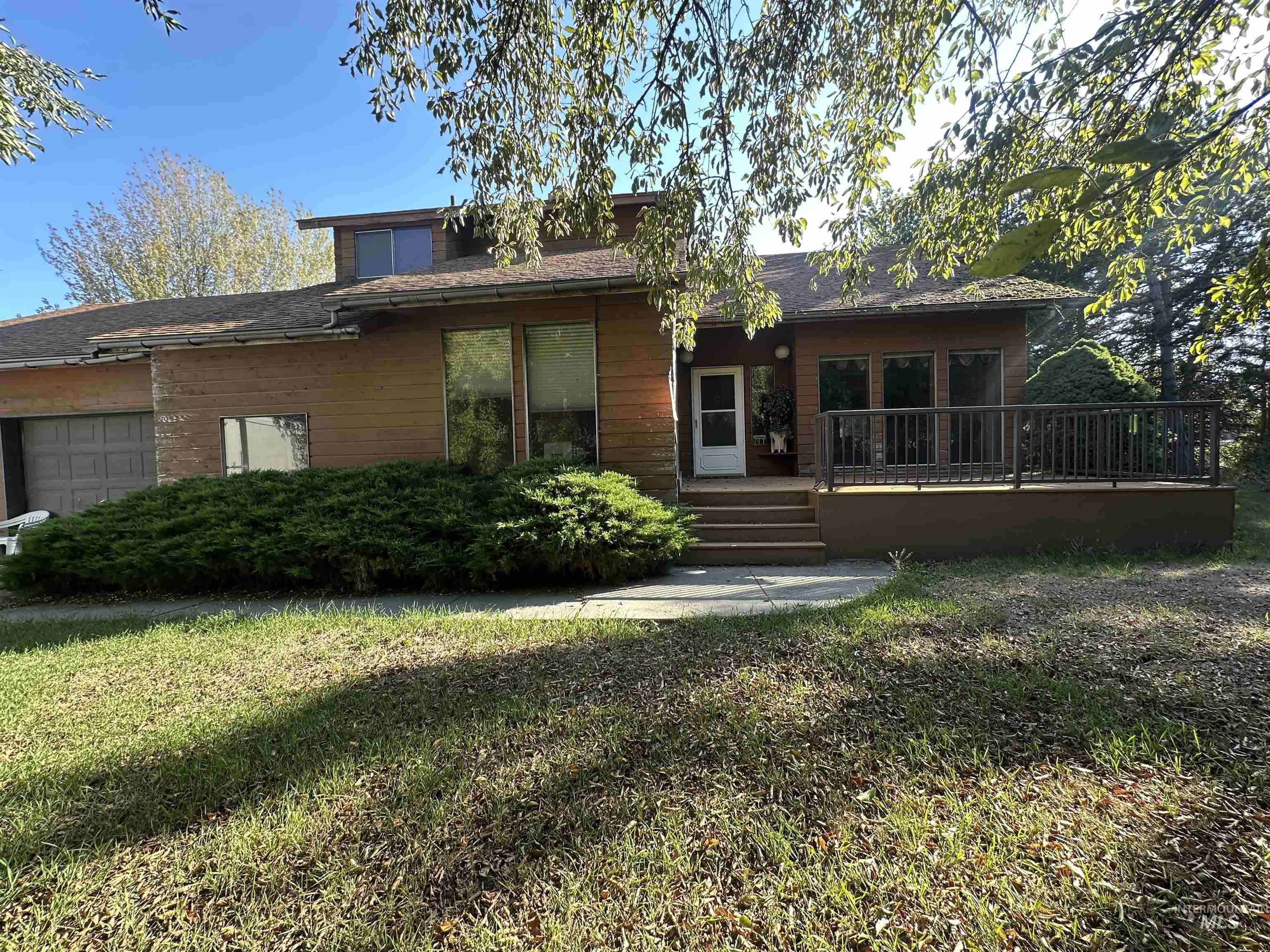 811 Florence Avenue, Craigmont, Idaho 83523, 4 Bedrooms, 4 Bathrooms, Residential For Sale, Price $415,000, 98959577