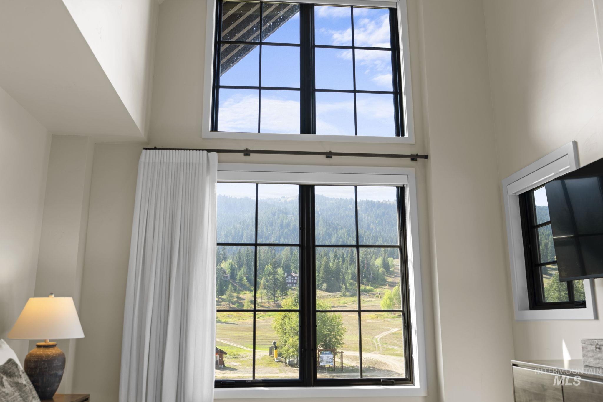 700 Village Dr., Donnelly, Idaho 83615, 3 Bedrooms, 3.5 Bathrooms, Residential For Sale, Price $3,200,000, 98959606