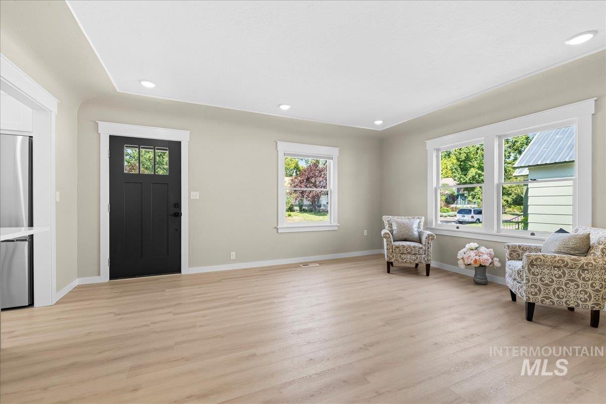 914 W 3rd, Weiser, Idaho 83672, 4 Bedrooms, 2.5 Bathrooms, Residential For Sale, Price $414,500,MLS 98959614