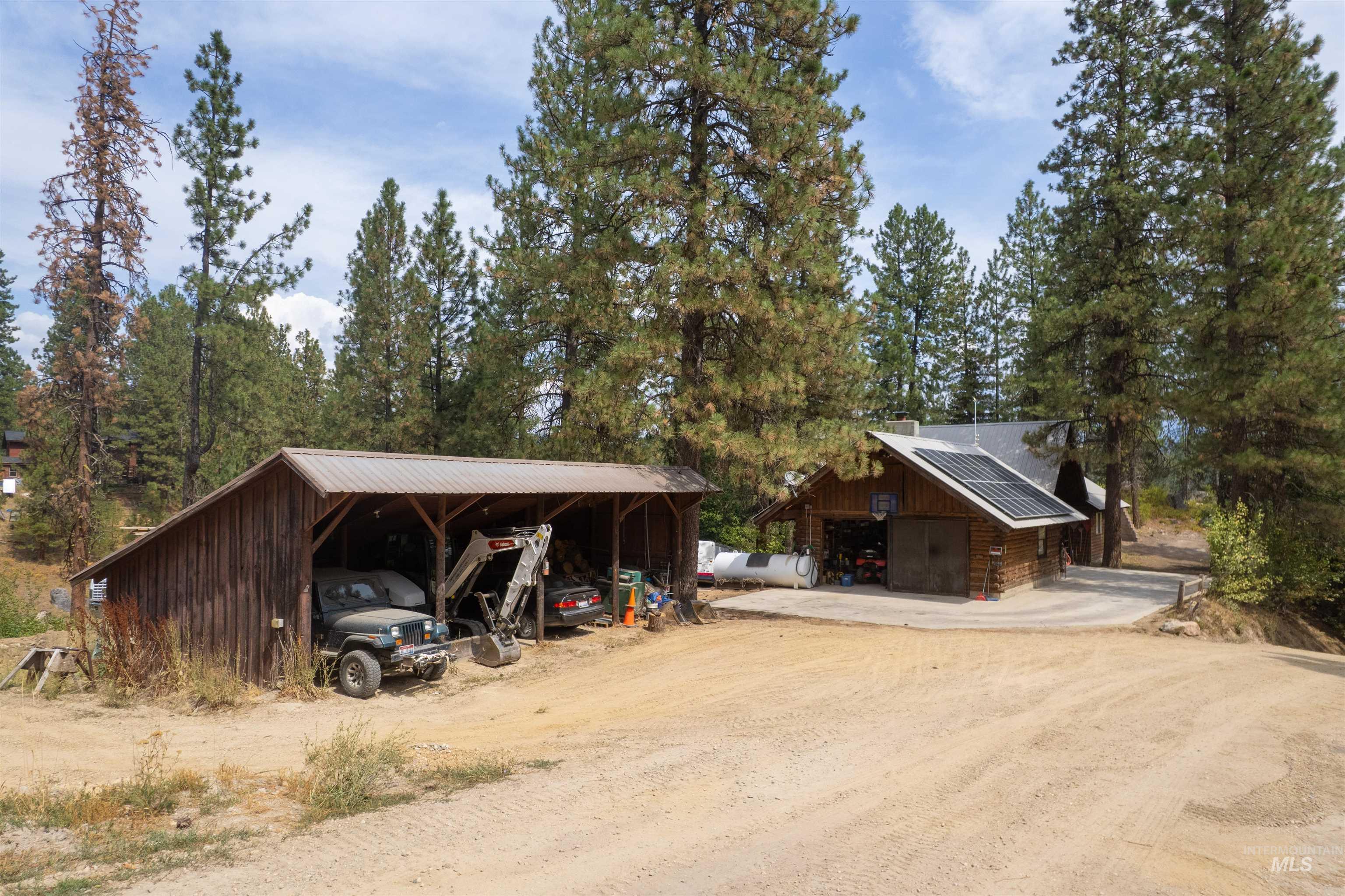 22 Deer Trail, Garden Valley, Idaho 83622, 6 Bedrooms, 4 Bathrooms, Residential For Sale, Price $624,999,MLS 98959620