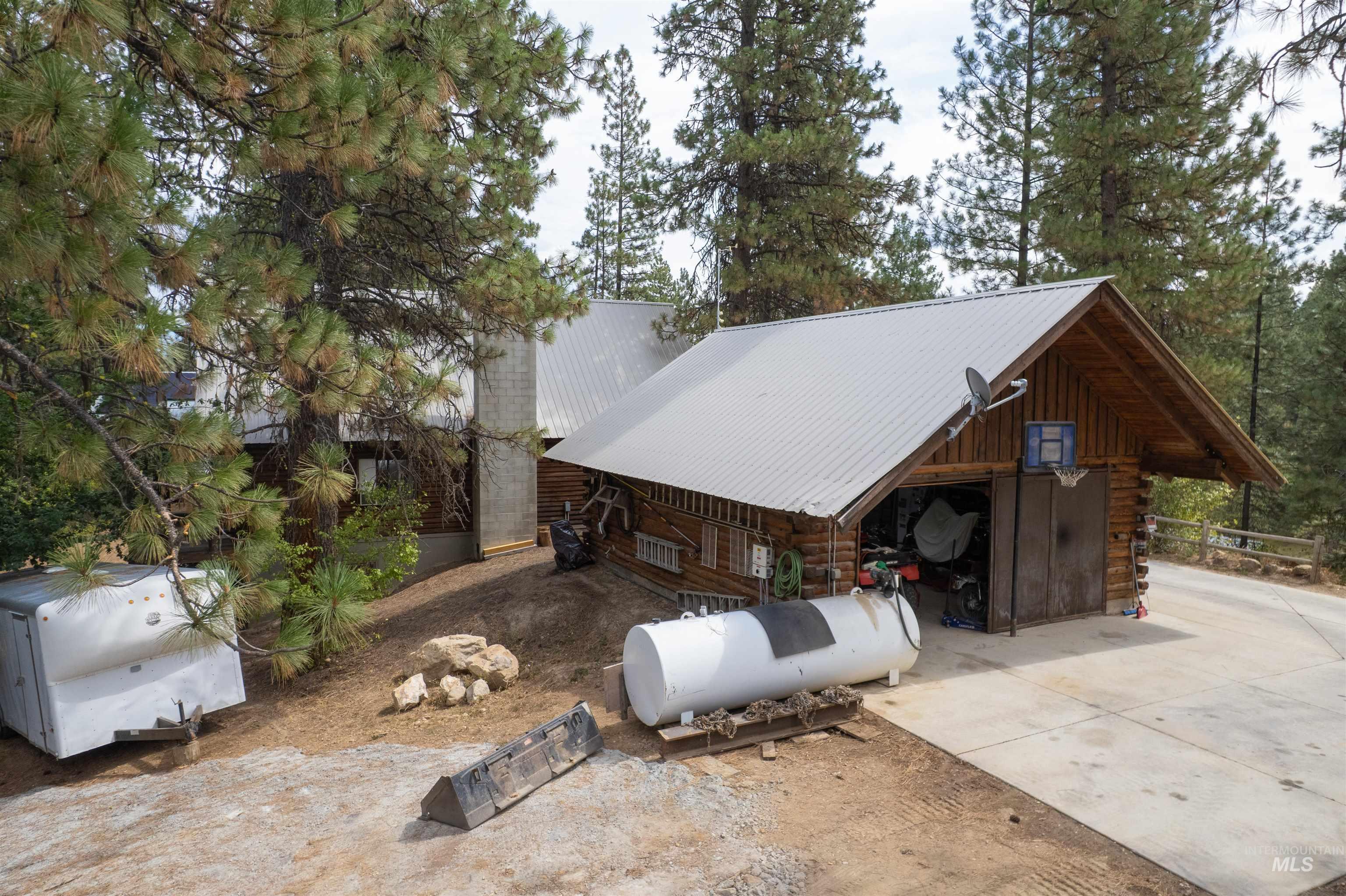 22 Deer Trail, Garden Valley, Idaho 83622, 6 Bedrooms, 4 Bathrooms, Residential For Sale, Price $624,999,MLS 98959620