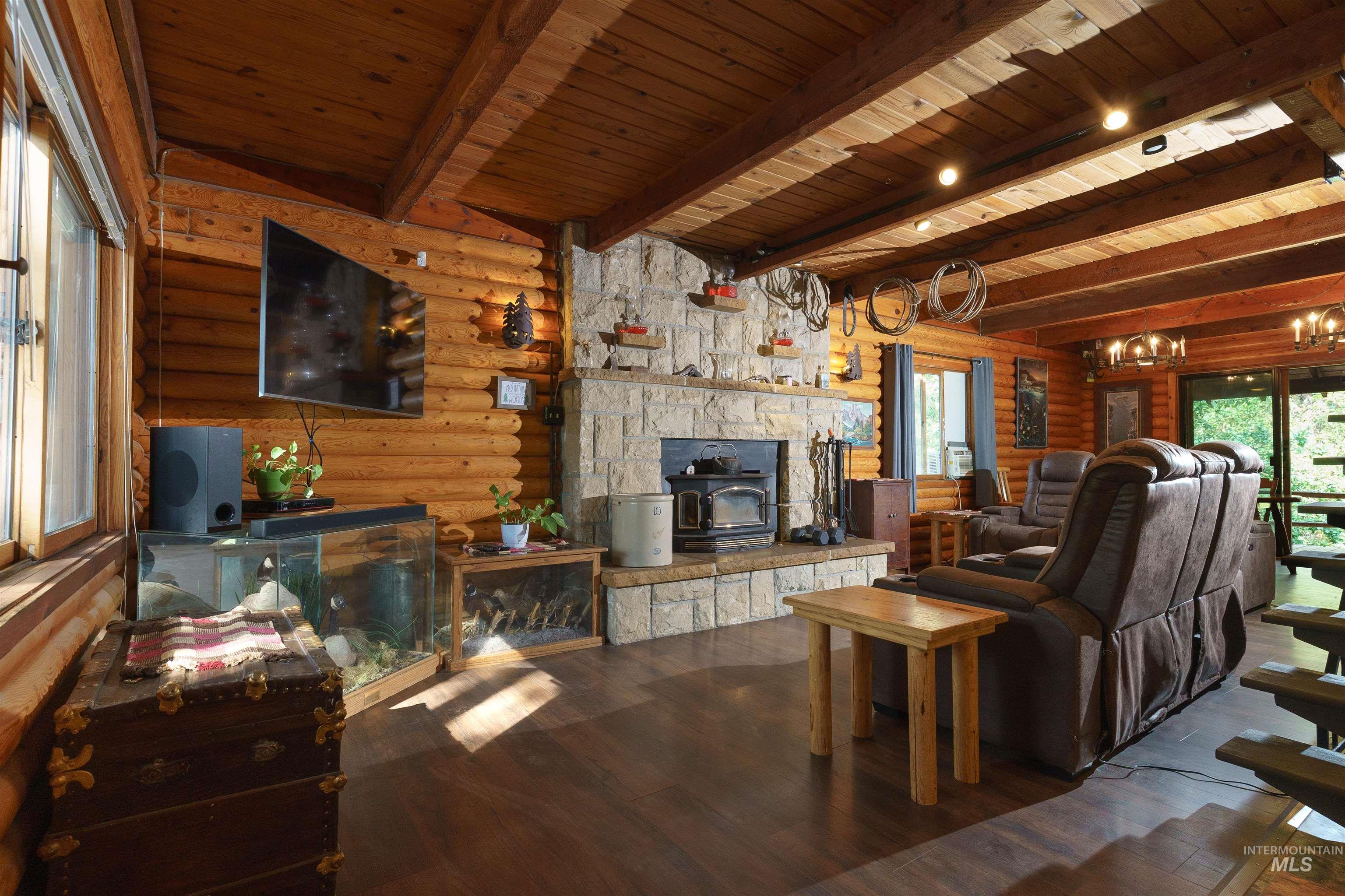 22 Deer Trail, Garden Valley, Idaho 83622, 6 Bedrooms, 4 Bathrooms, Residential For Sale, Price $624,999,MLS 98959620