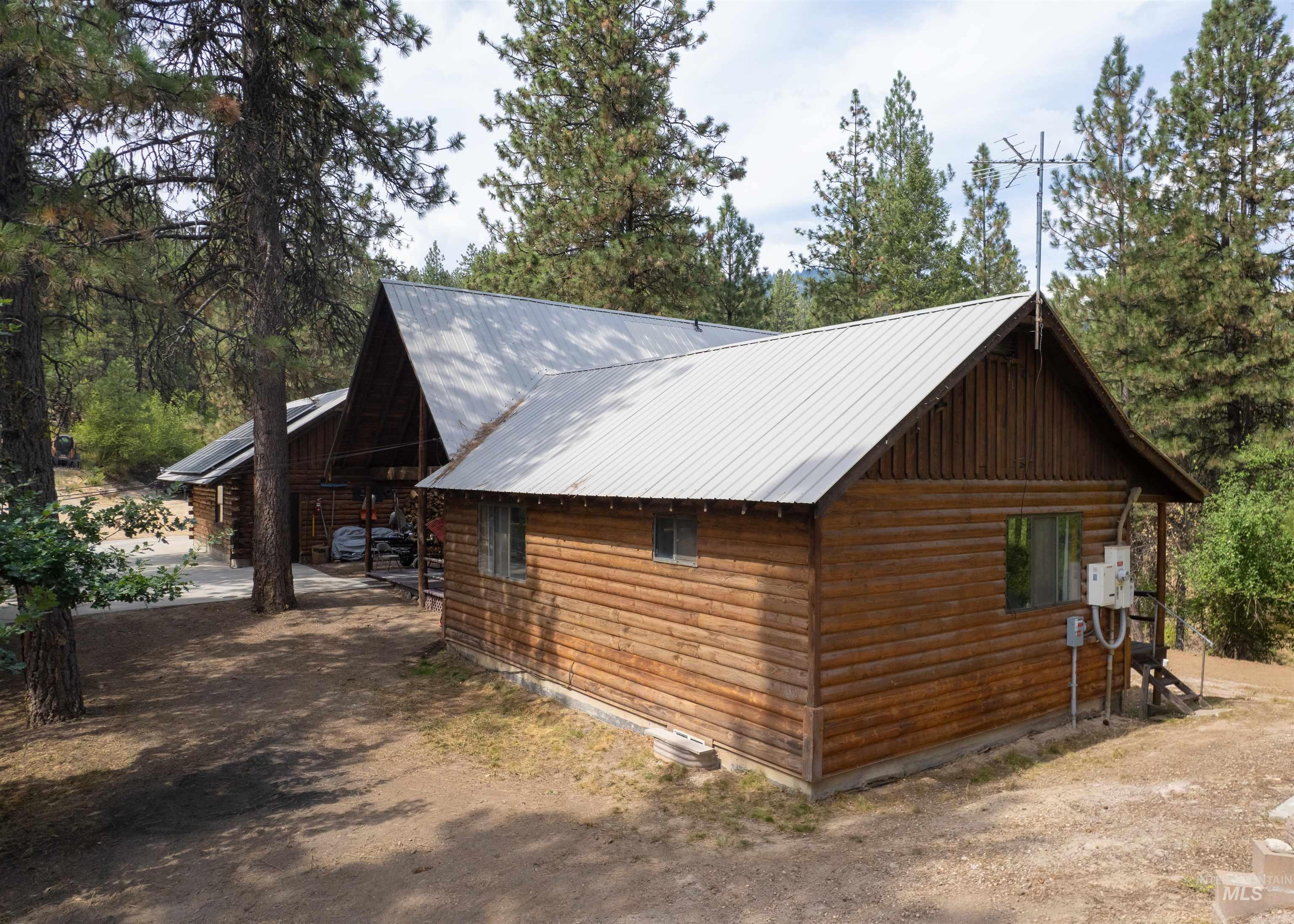 22 Deer Trail, Garden Valley, Idaho 83622, 6 Bedrooms, 4 Bathrooms, Residential For Sale, Price $624,999,MLS 98959620