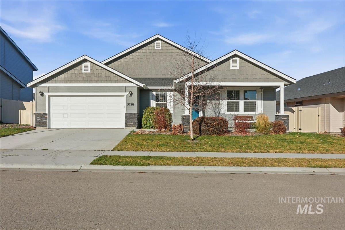 9178 W Stonewood Drive, Boise, Idaho 83709, 4 Bedrooms, 2.5 Bathrooms, Residential For Sale, Price $500,000,MLS 98959621
