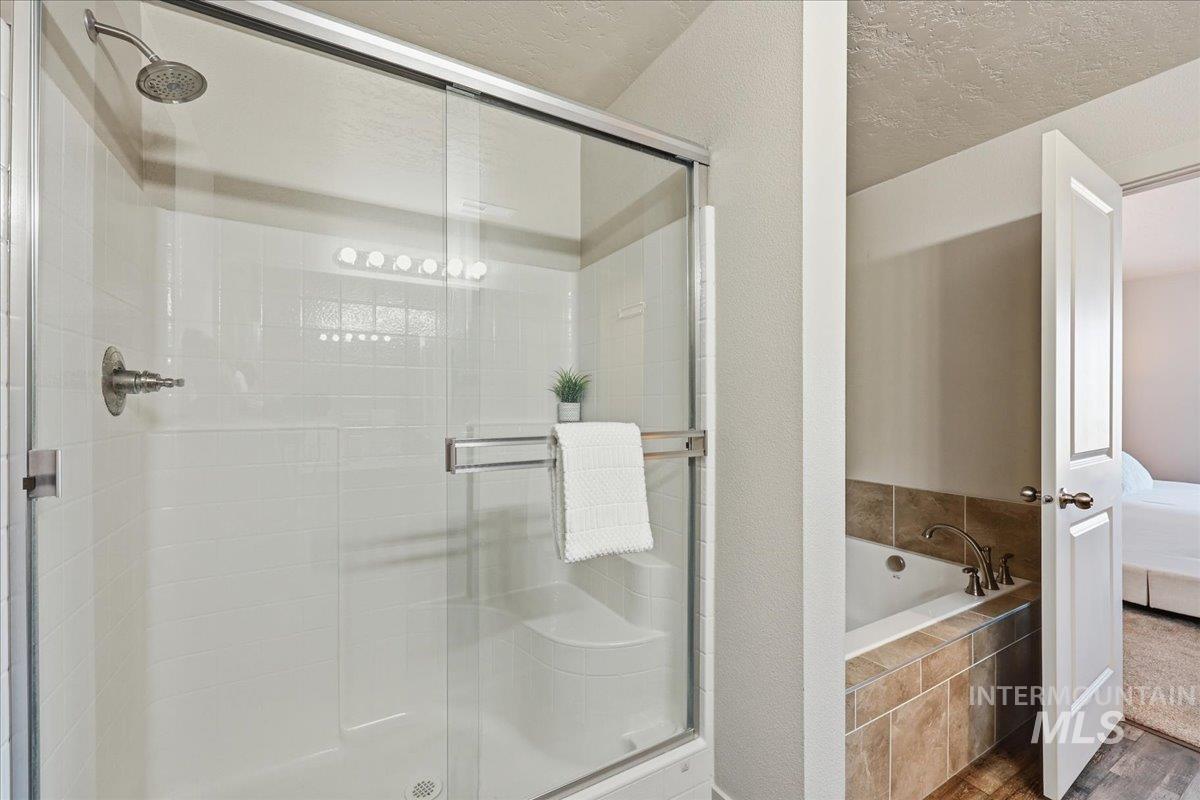 9178 W Stonewood Drive, Boise, Idaho 83709, 4 Bedrooms, 2.5 Bathrooms, Residential For Sale, Price $500,000,MLS 98959621