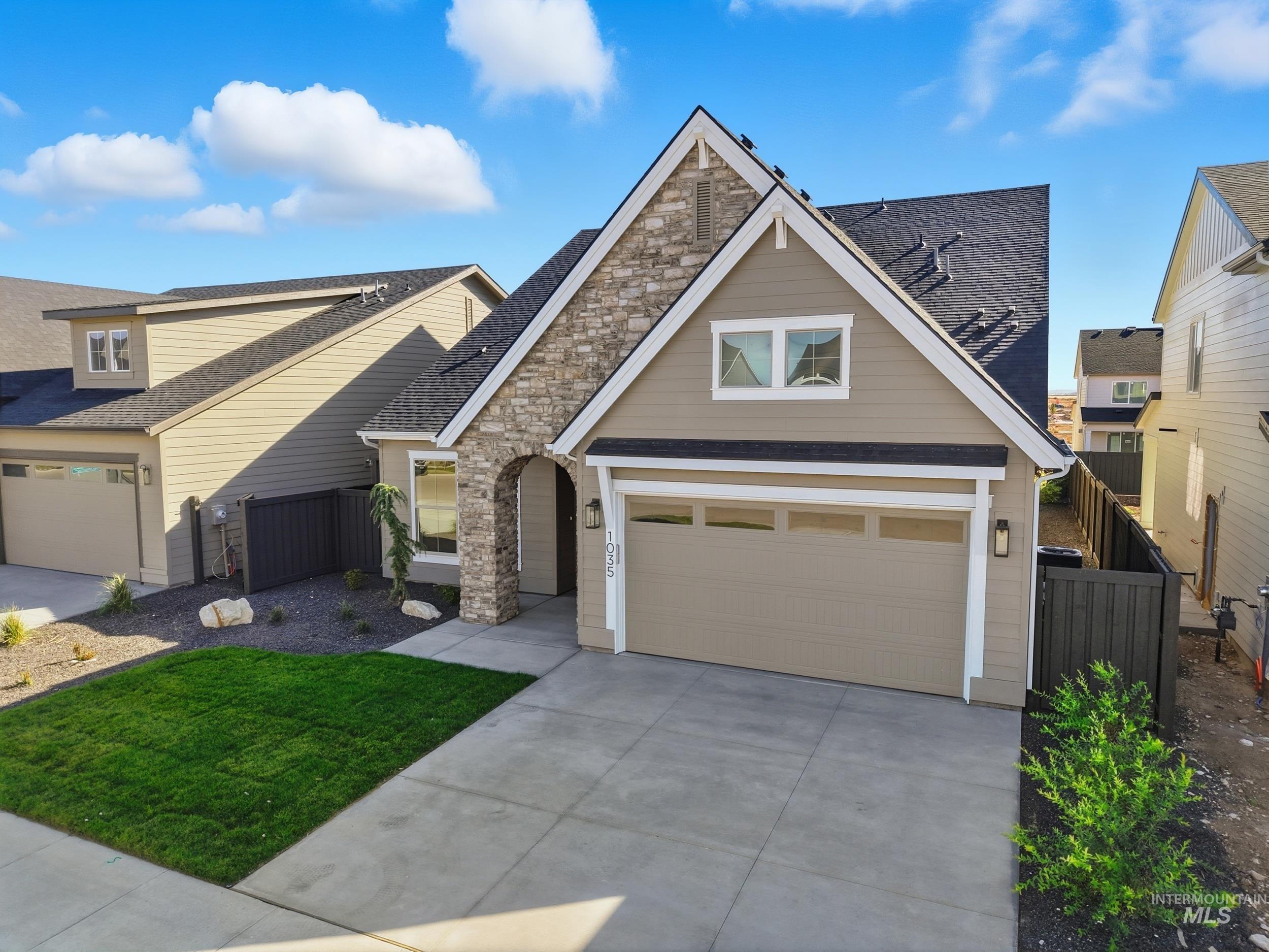 1035 E Crescendo St, Meridian, Idaho 83642, 4 Bedrooms, 3 Bathrooms, Residential For Sale, Price $724,777,MLS 98959671