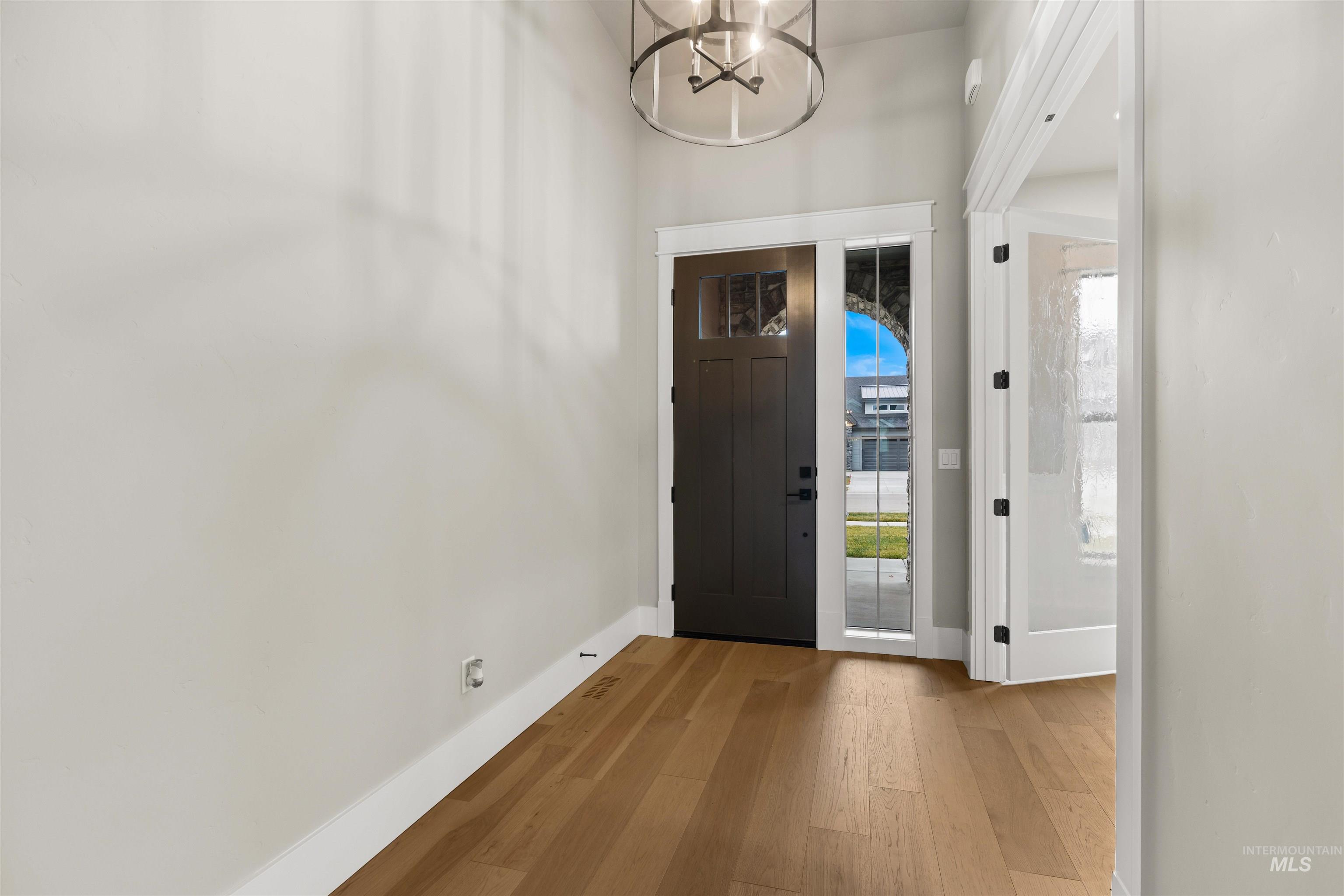 1035 E Crescendo St, Meridian, Idaho 83642, 4 Bedrooms, 3 Bathrooms, Residential For Sale, Price $724,777,MLS 98959671