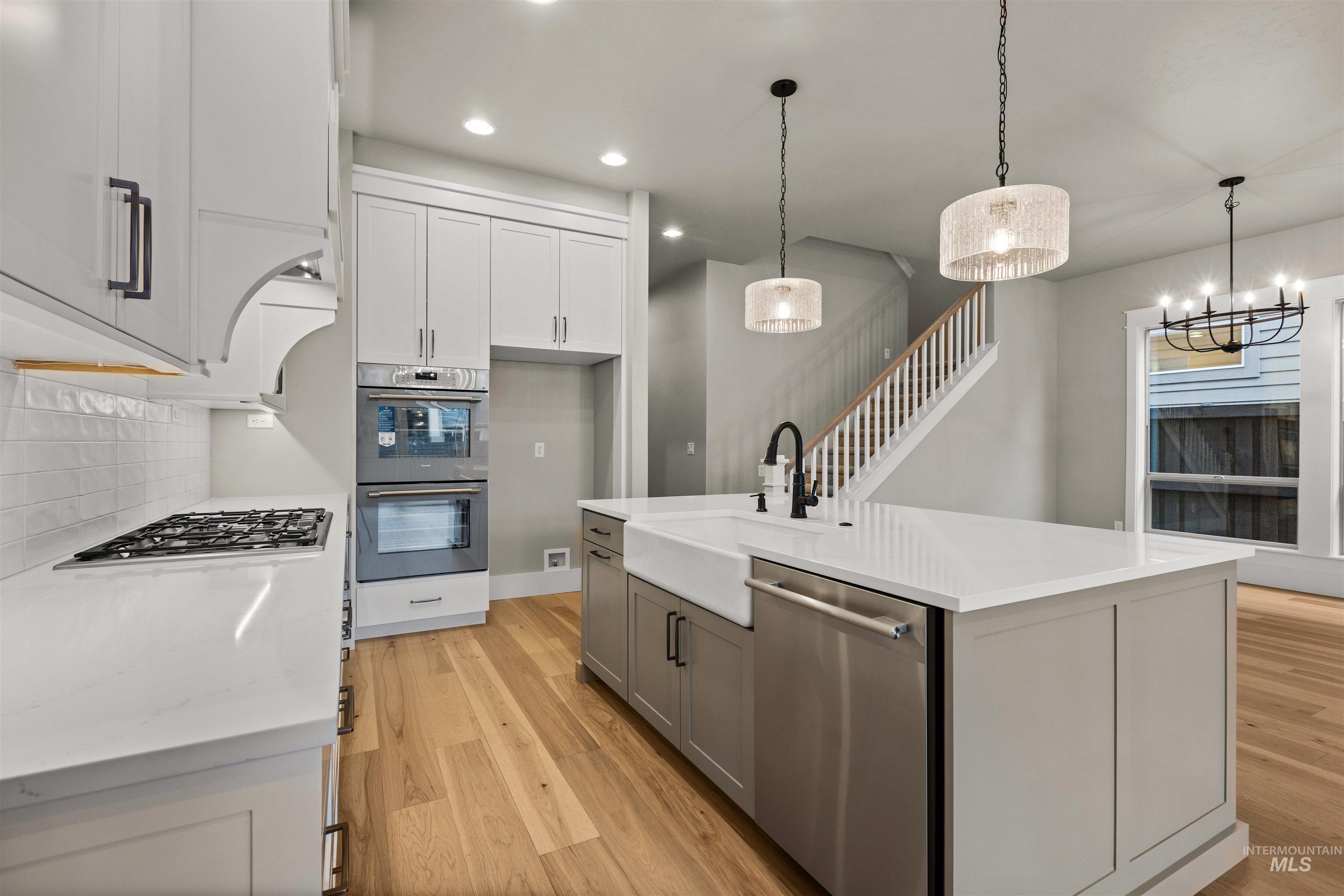 1035 E Crescendo St, Meridian, Idaho 83642, 4 Bedrooms, 3 Bathrooms, Residential For Sale, Price $724,777,MLS 98959671