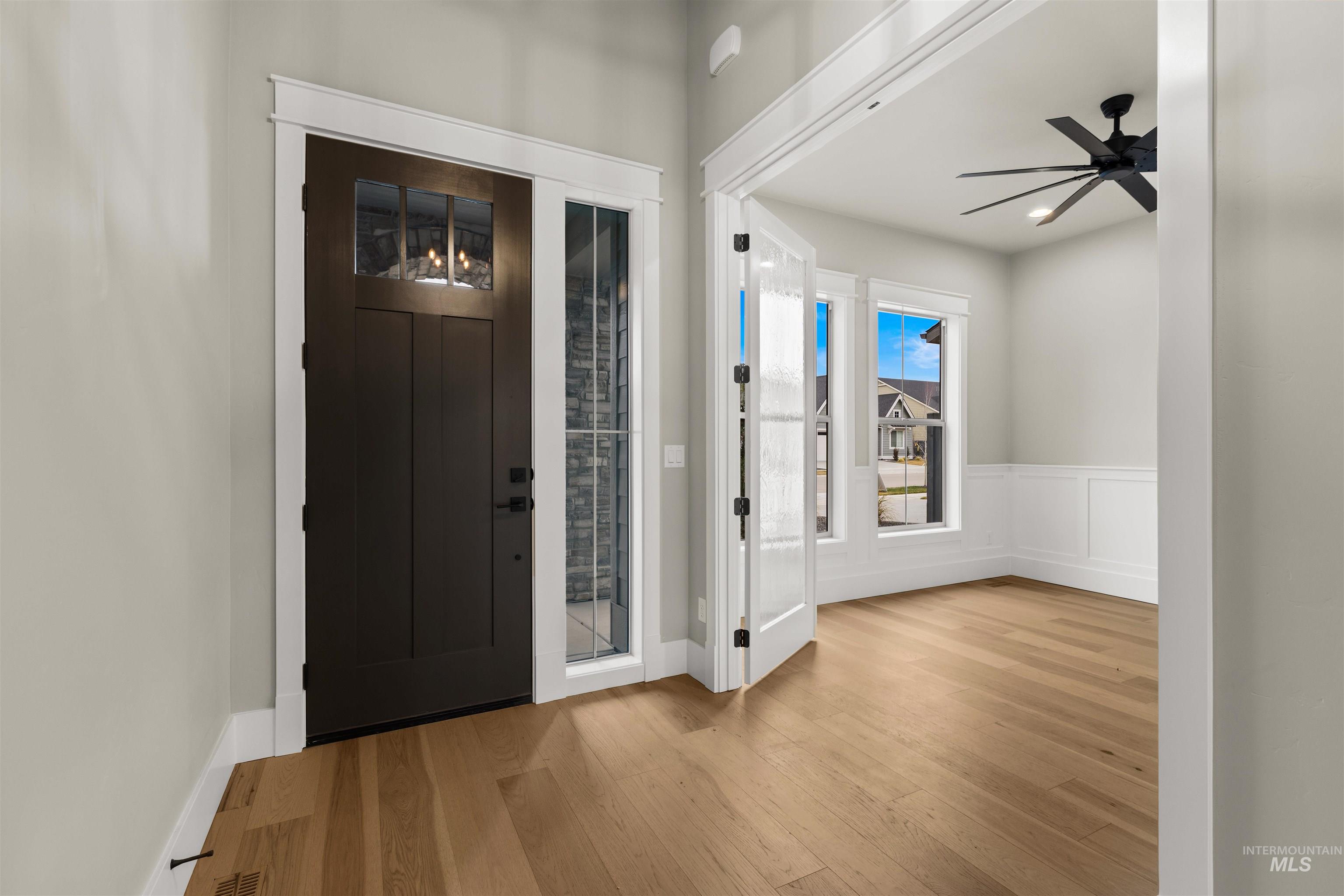 1035 E Crescendo St, Meridian, Idaho 83642, 4 Bedrooms, 3 Bathrooms, Residential For Sale, Price $724,777,MLS 98959671