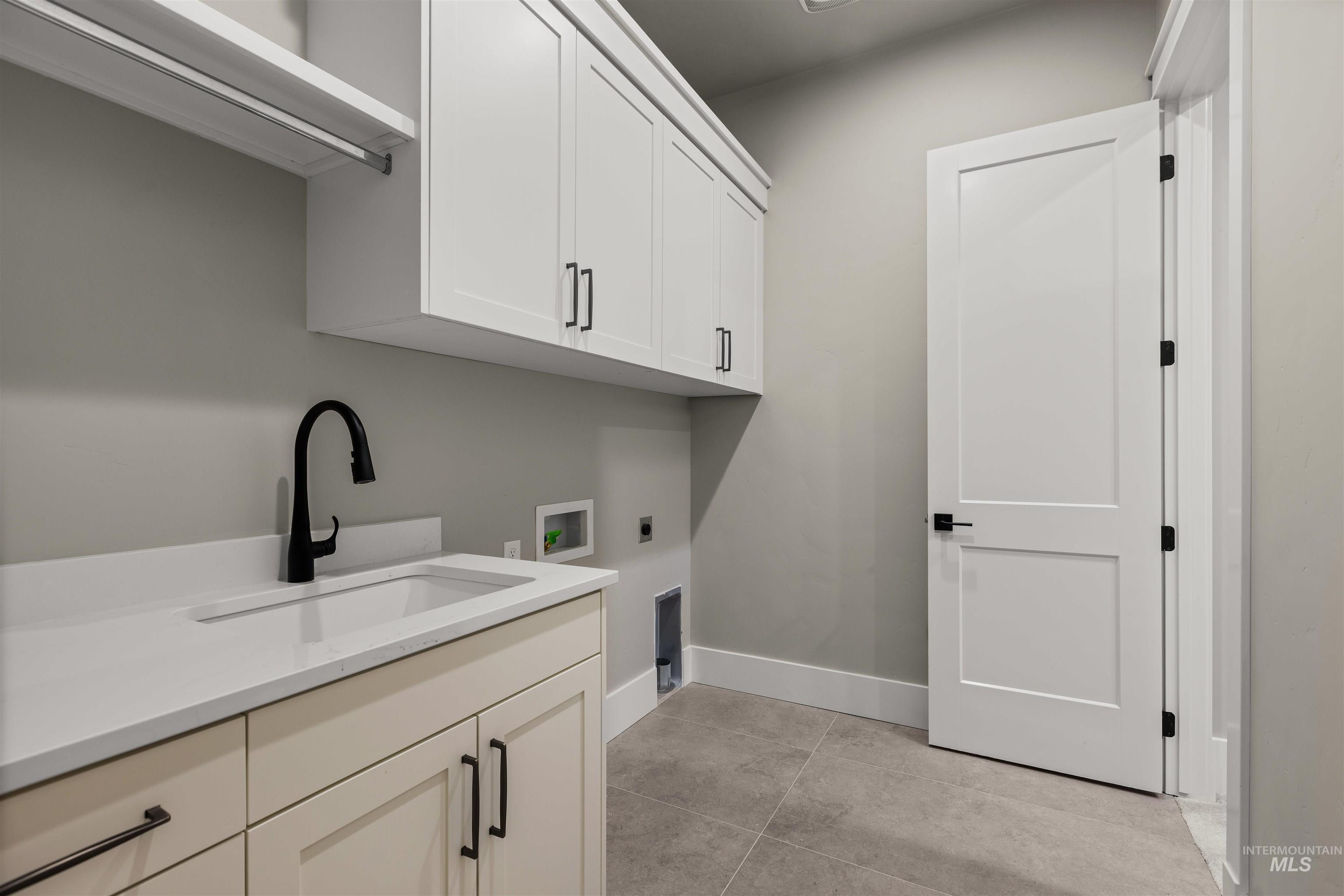 1035 E Crescendo St, Meridian, Idaho 83642, 4 Bedrooms, 3 Bathrooms, Residential For Sale, Price $724,777,MLS 98959671