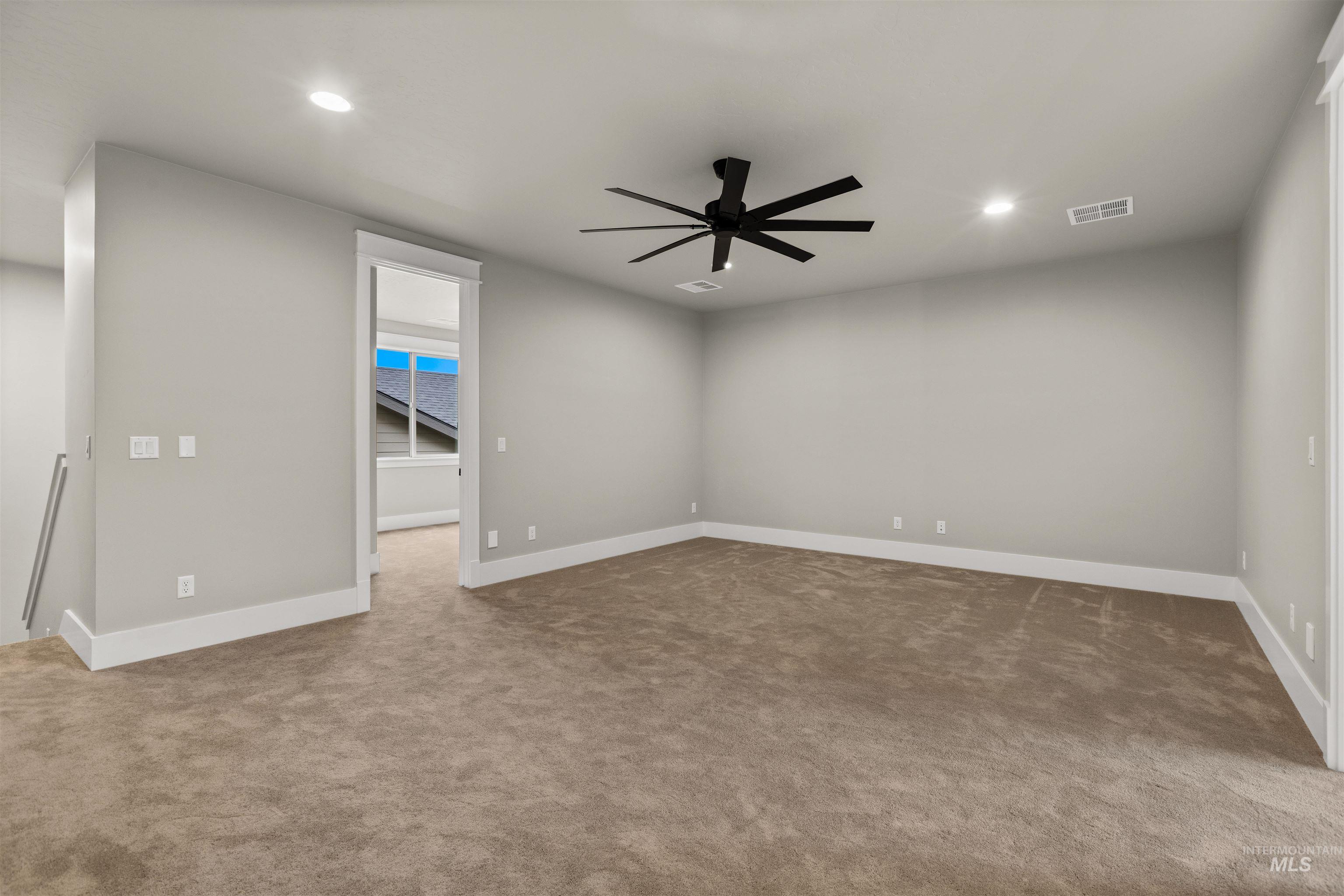 1035 E Crescendo St, Meridian, Idaho 83642, 4 Bedrooms, 3 Bathrooms, Residential For Sale, Price $724,777,MLS 98959671