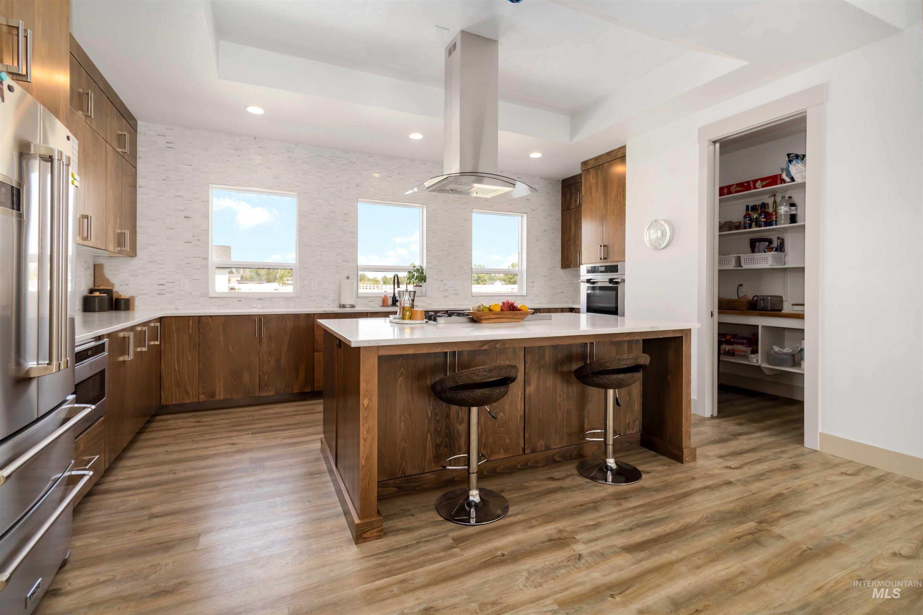 9145 Tula Dr., Middleton, Idaho 83644, 4 Bedrooms, 3 Bathrooms, Residential For Sale, Price $995,000,MLS 98959691