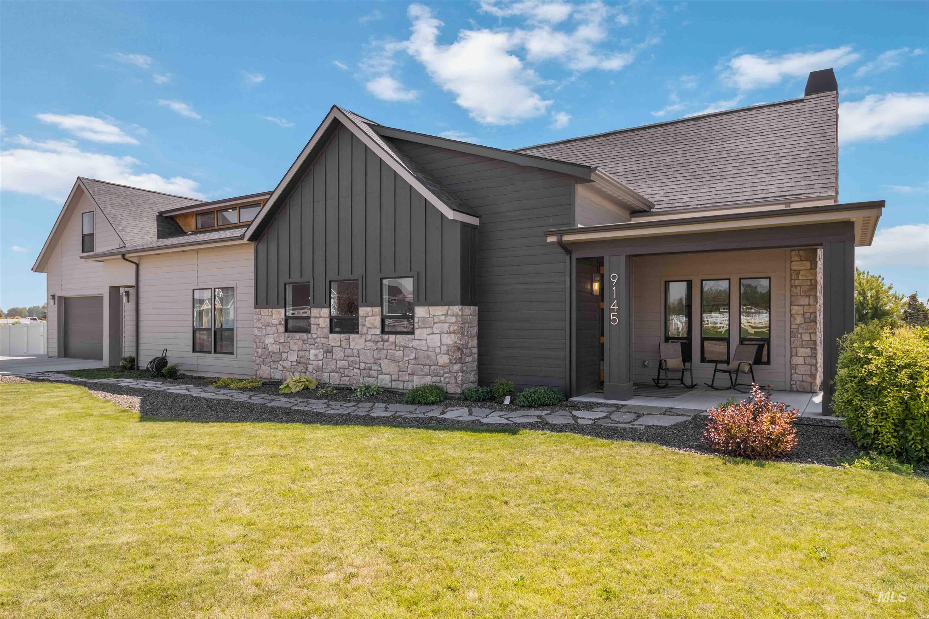 9145 Tula Dr., Middleton, Idaho 83644, 4 Bedrooms, 3 Bathrooms, Residential For Sale, Price $995,000,MLS 98959691