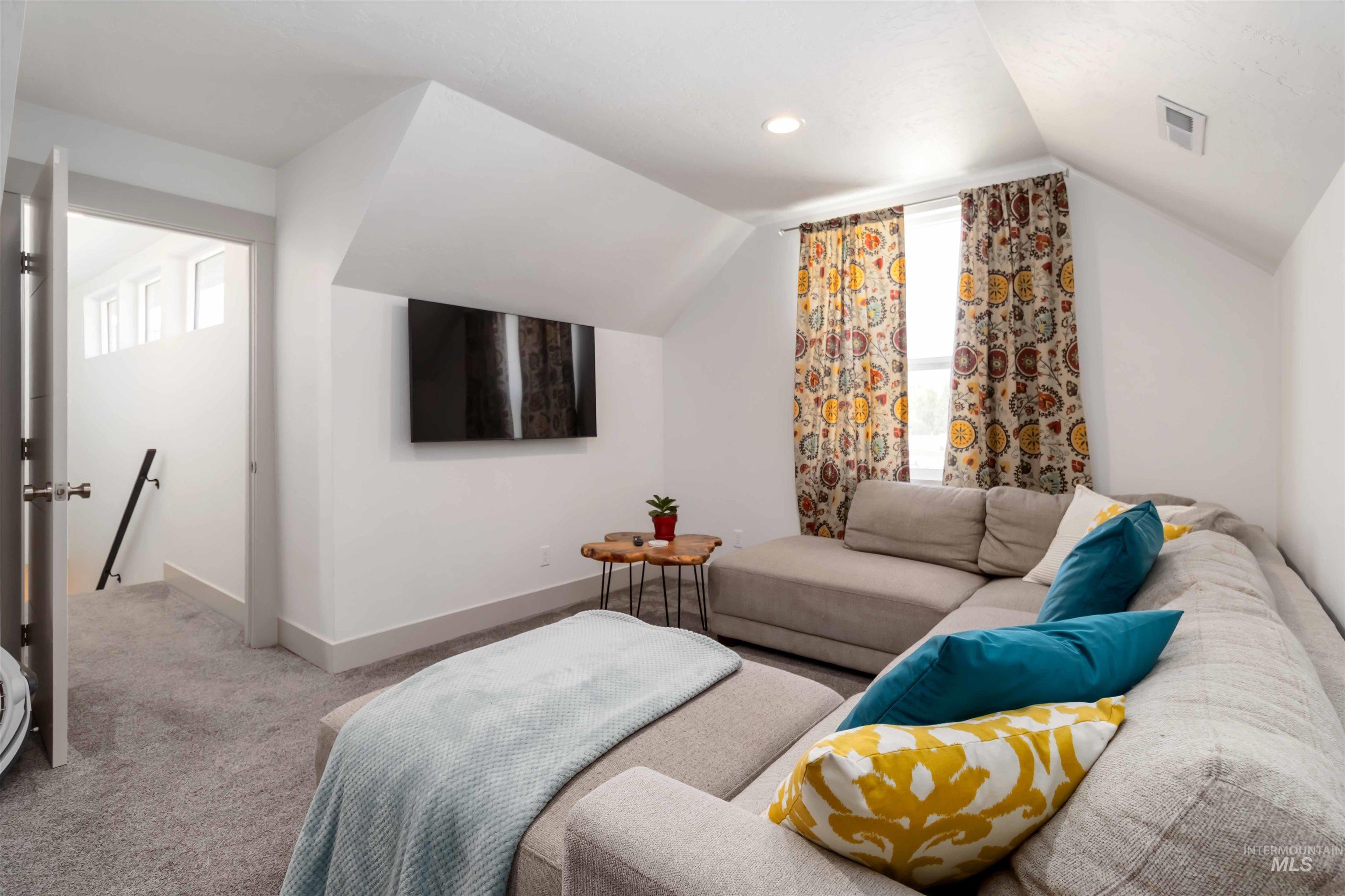 9145 Tula Dr., Middleton, Idaho 83644, 4 Bedrooms, 3 Bathrooms, Residential For Sale, Price $995,000,MLS 98959691