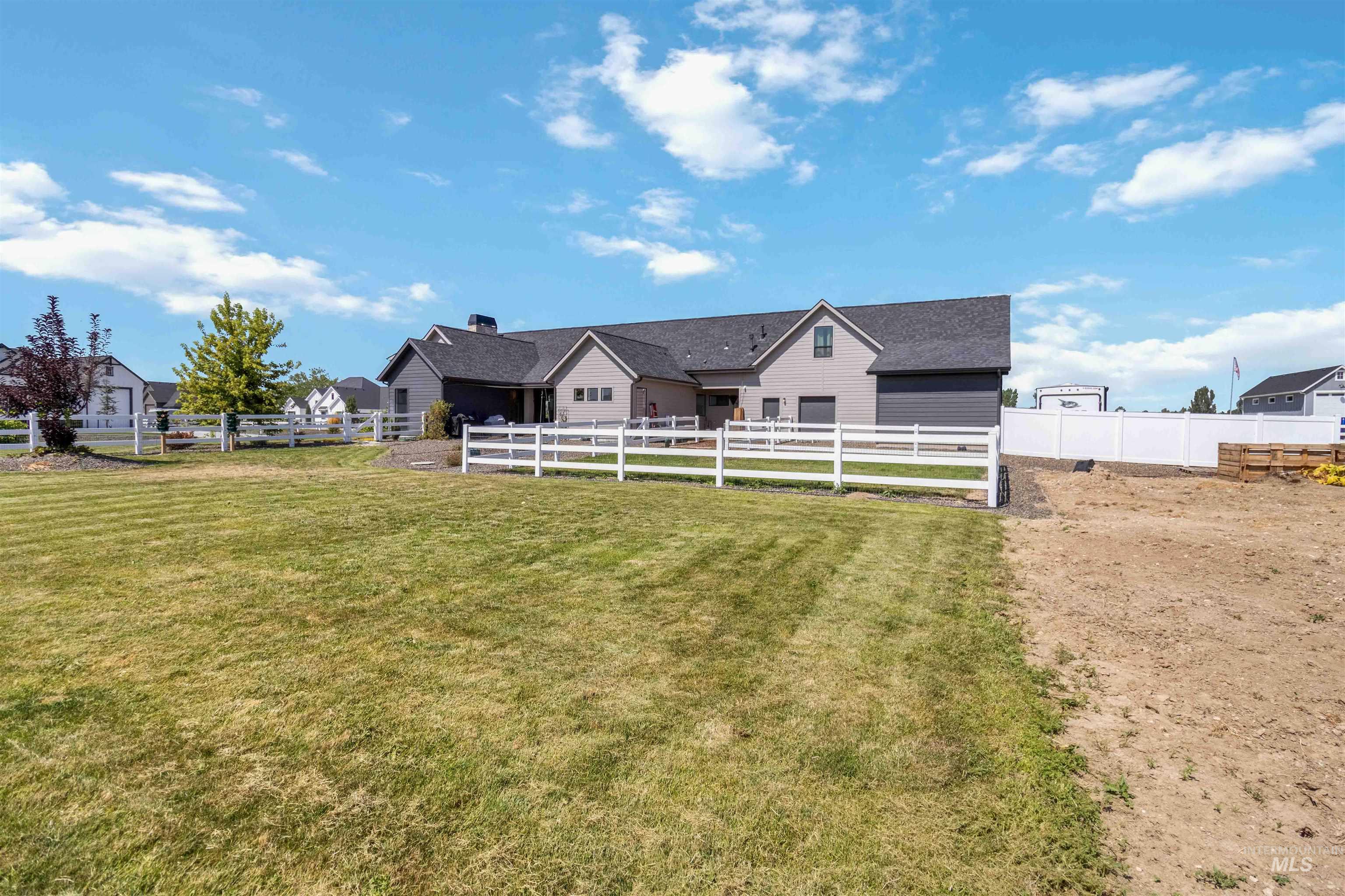 9145 Tula Dr., Middleton, Idaho 83644, 4 Bedrooms, 3 Bathrooms, Residential For Sale, Price $995,000,MLS 98959691