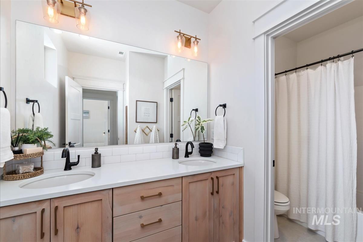 11400 W Helenium Dr, Star, Idaho 83669, 4 Bedrooms, 3 Bathrooms, Residential For Sale, Price $695,000, 98959701