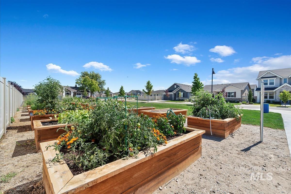 11400 W Helenium Dr, Star, Idaho 83669, 4 Bedrooms, 3 Bathrooms, Residential For Sale, Price $695,000, 98959701