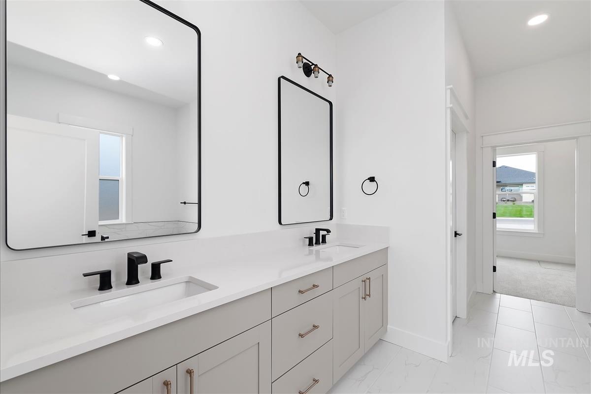 7197 E Osprey Estates Dr., Nampa, Idaho 83686, 4 Bedrooms, 2.5 Bathrooms, Residential For Sale, Price $933,400,MLS 98959717