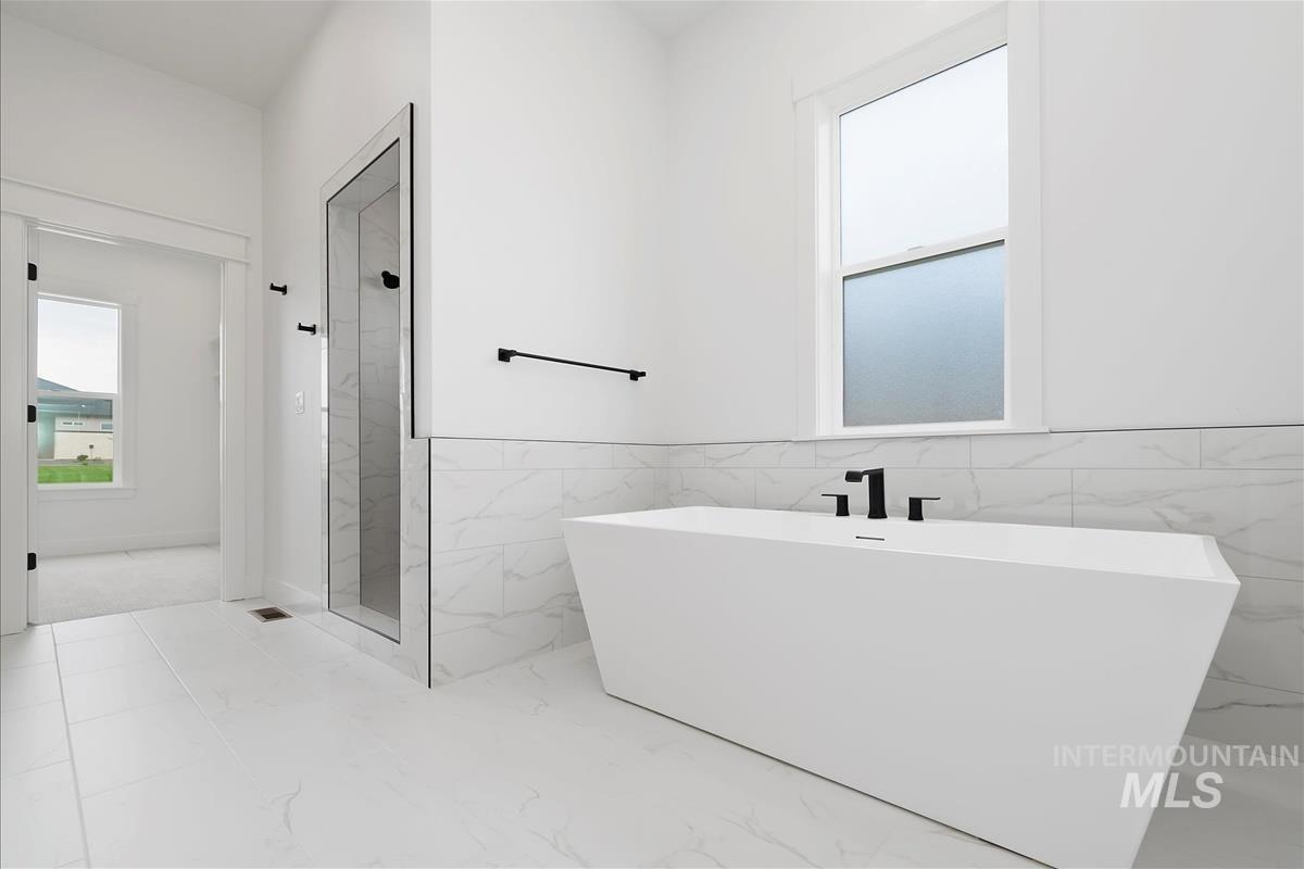 7197 E Osprey Estates Dr., Nampa, Idaho 83686, 4 Bedrooms, 2.5 Bathrooms, Residential For Sale, Price $933,400,MLS 98959717