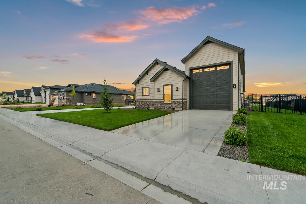 7197 E Osprey Estates Dr., Nampa, Idaho 83686, 4 Bedrooms, 2.5 Bathrooms, Residential For Sale, Price $933,400,MLS 98959717