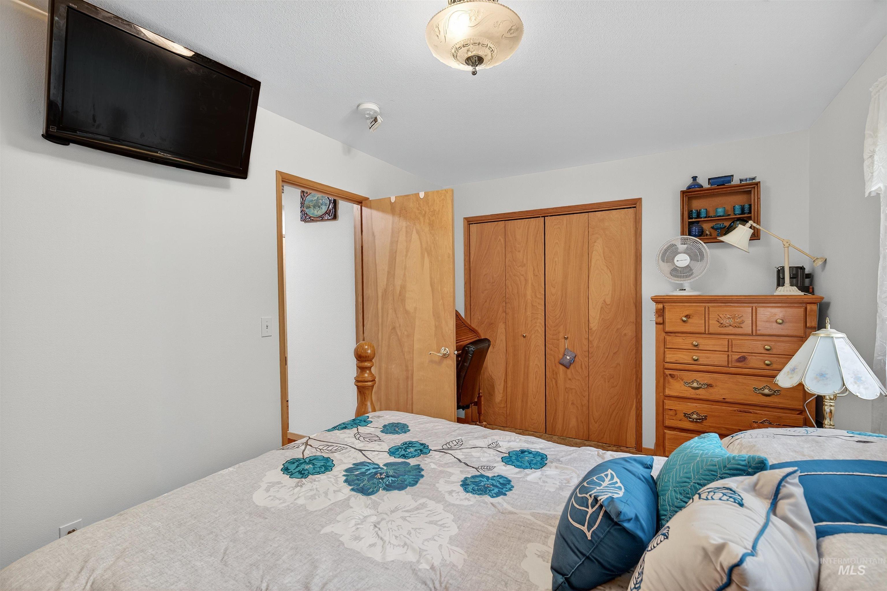 8385 Asotin Creek Road, Asotin, Washington 99402, 2 Bedrooms, 2 Bathrooms, Residential For Sale, Price $635,000, 98959734