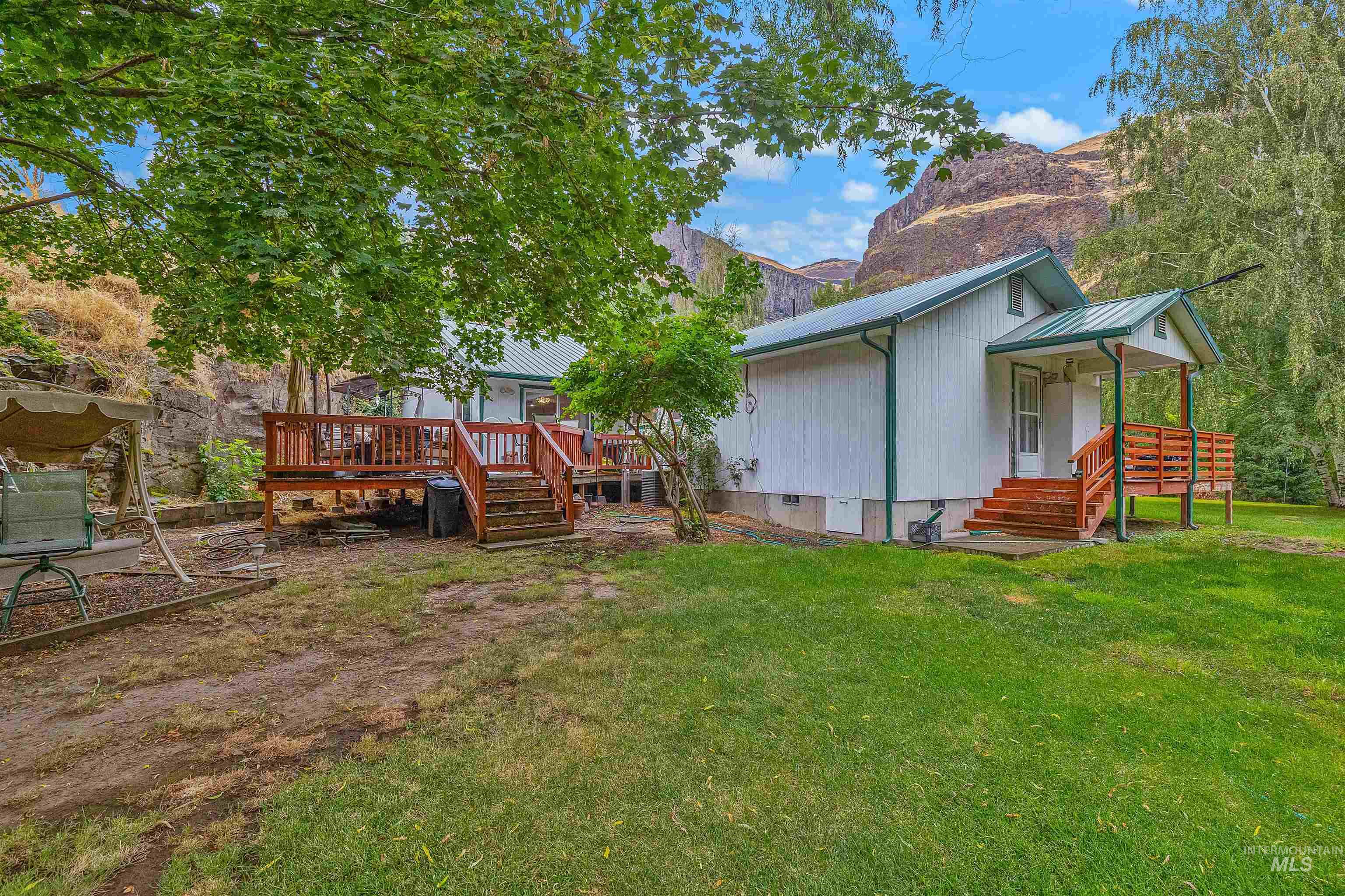 8385 Asotin Creek Road, Asotin, Washington 99402, 2 Bedrooms, 2 Bathrooms, Residential For Sale, Price $635,000, 98959734