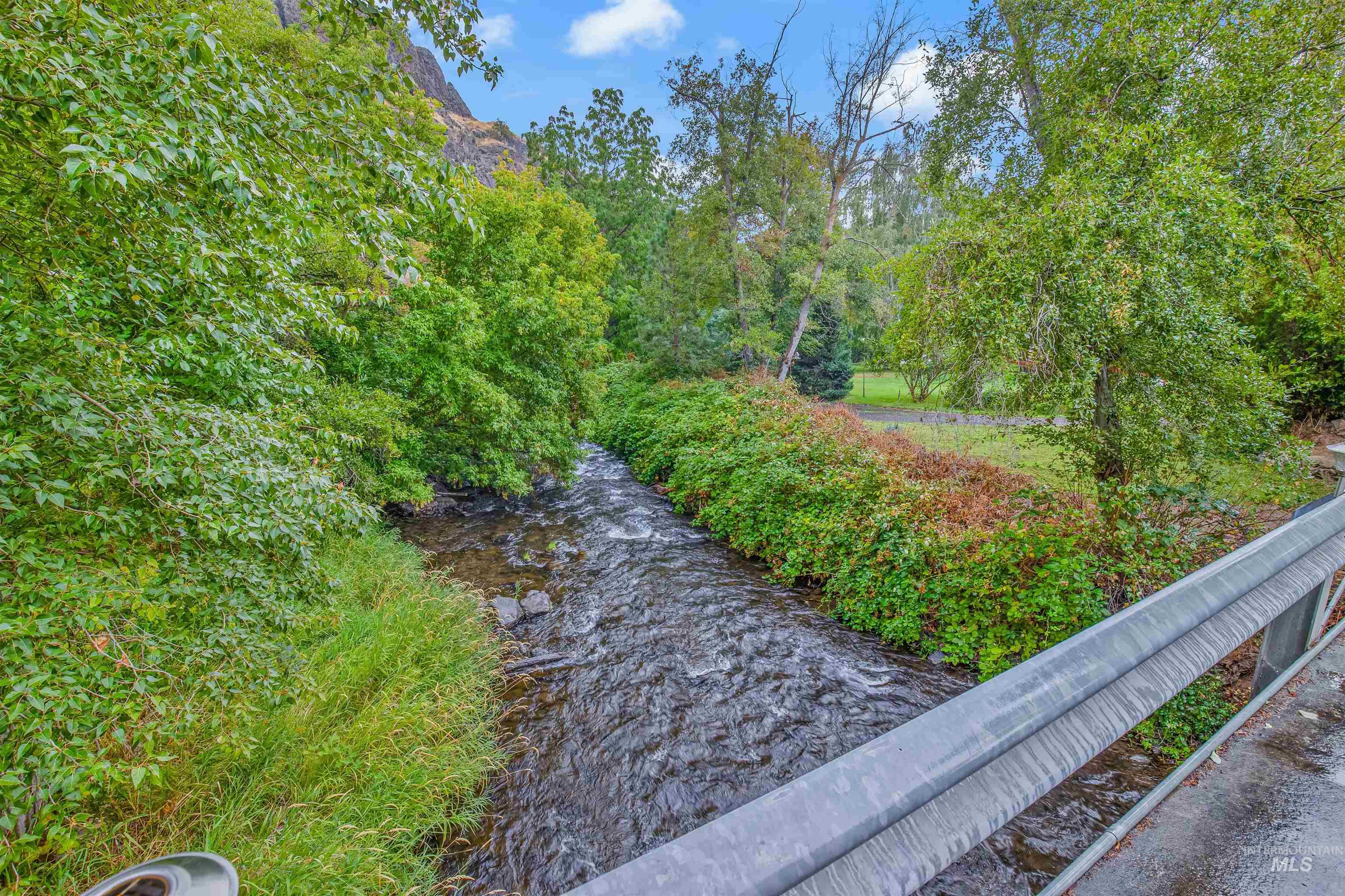 8385 Asotin Creek Road, Asotin, Washington 99402, 2 Bedrooms, 2 Bathrooms, Residential For Sale, Price $635,000, 98959734